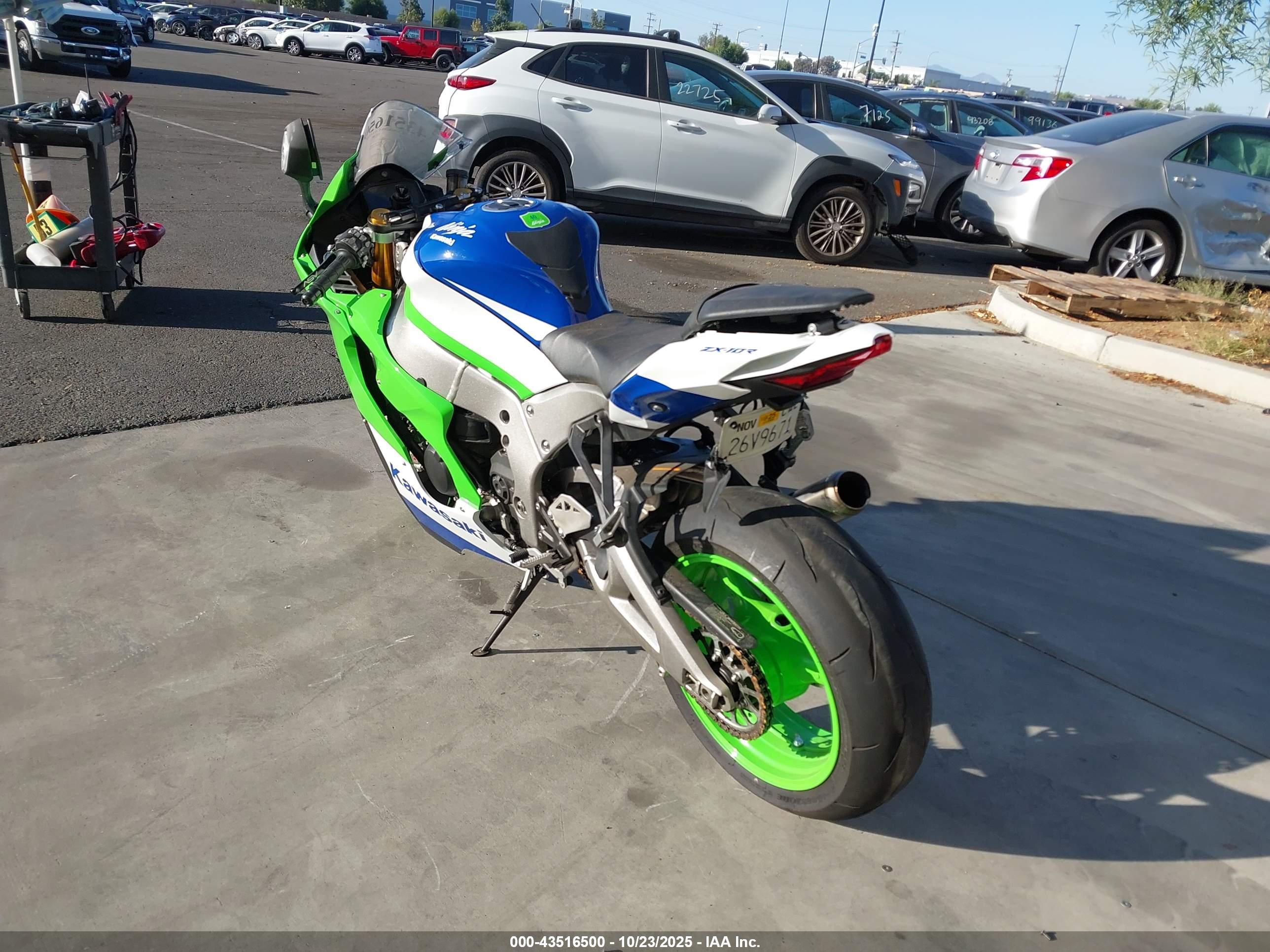 KAWASAKI ZX1002 image 3