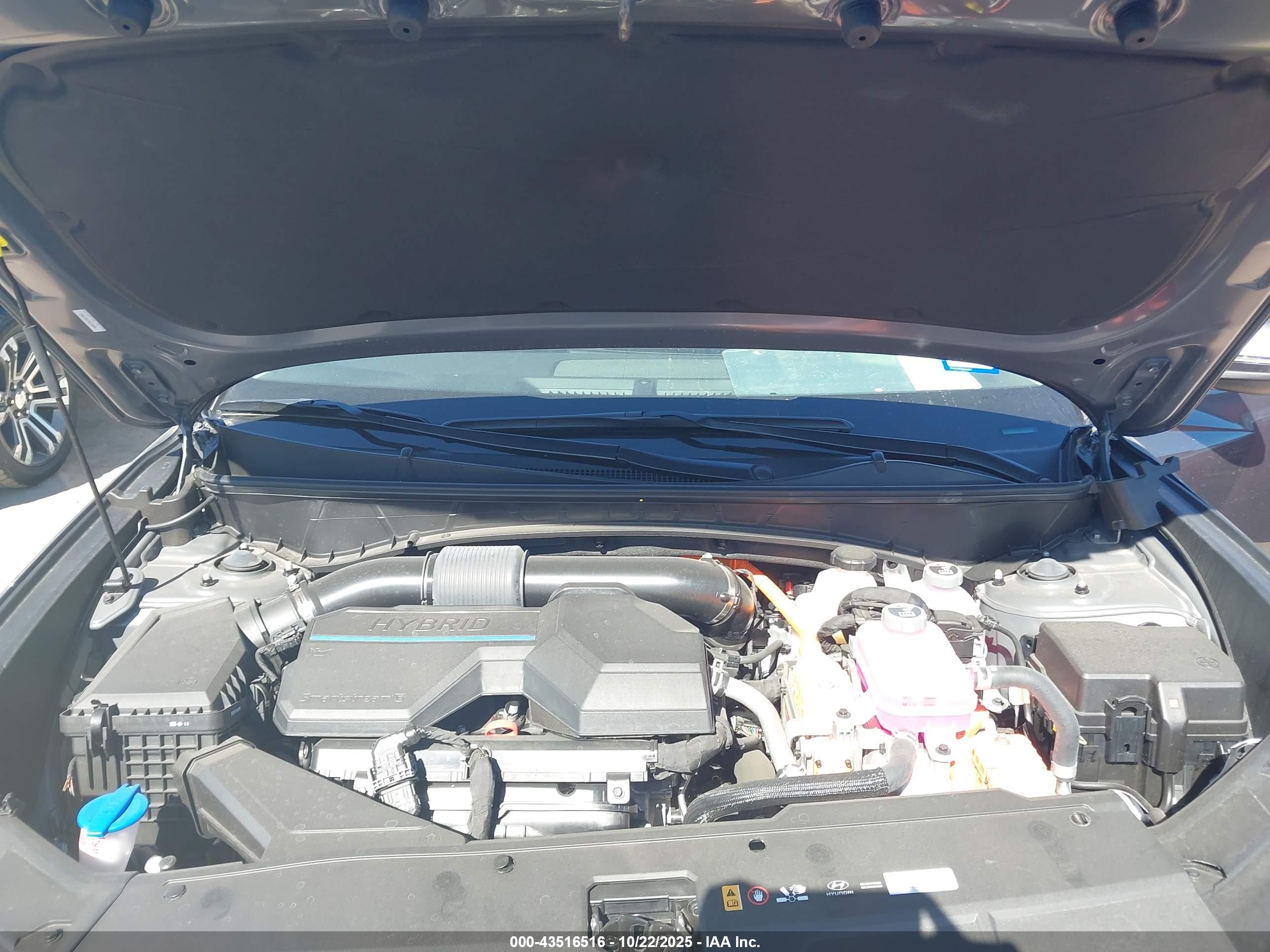HYUNDAI TUCSON image 10