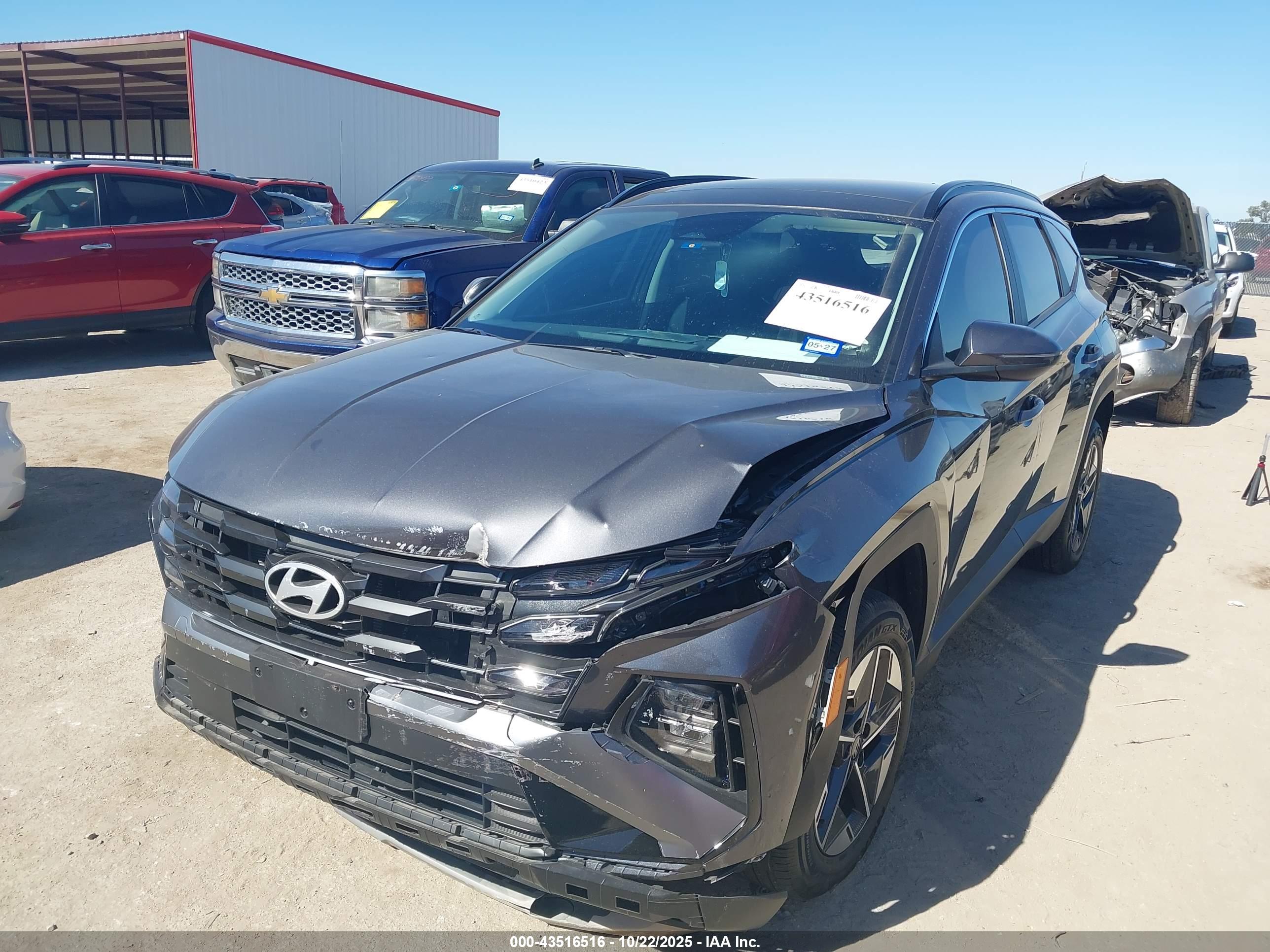 HYUNDAI TUCSON image 2