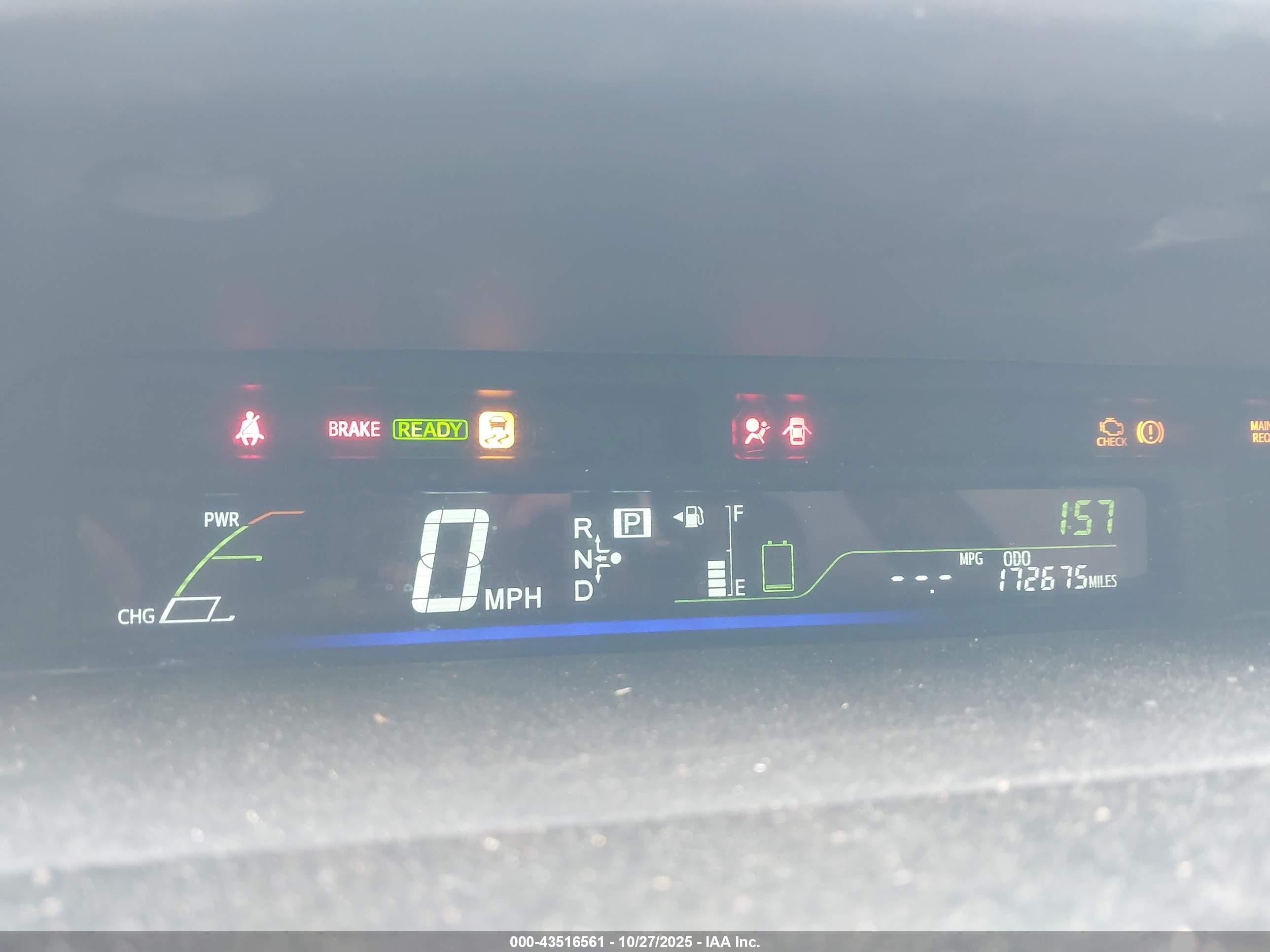 TOYOTA PRIUS image 7