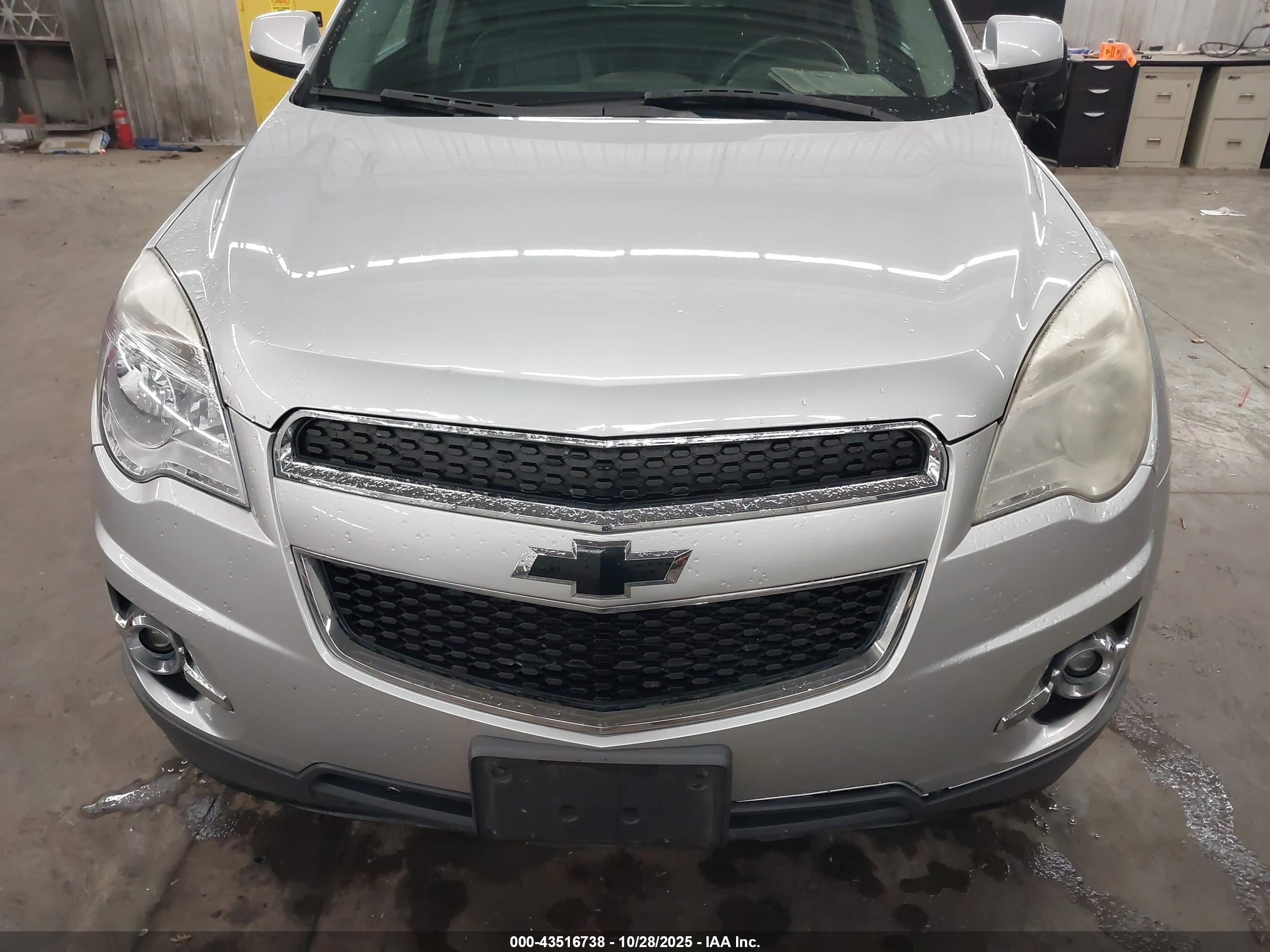CHEVROLET EQUINOX image 6