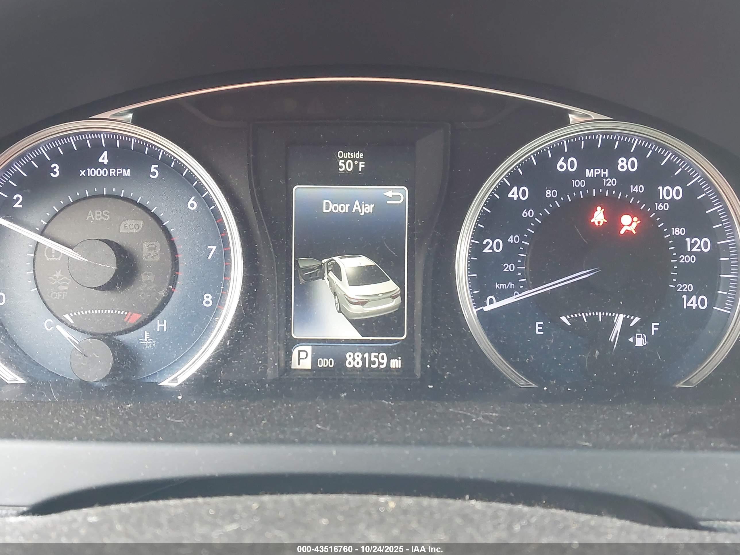 TOYOTA CAMRY image 7