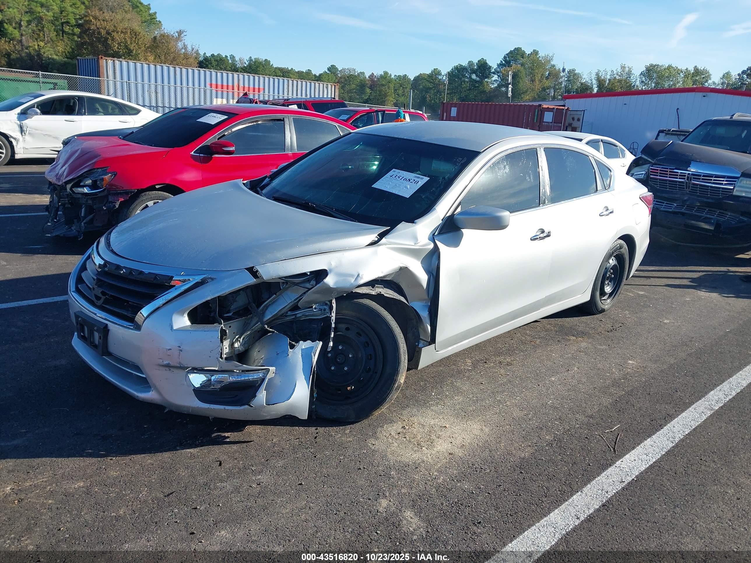 NISSAN ALTIMA image 2