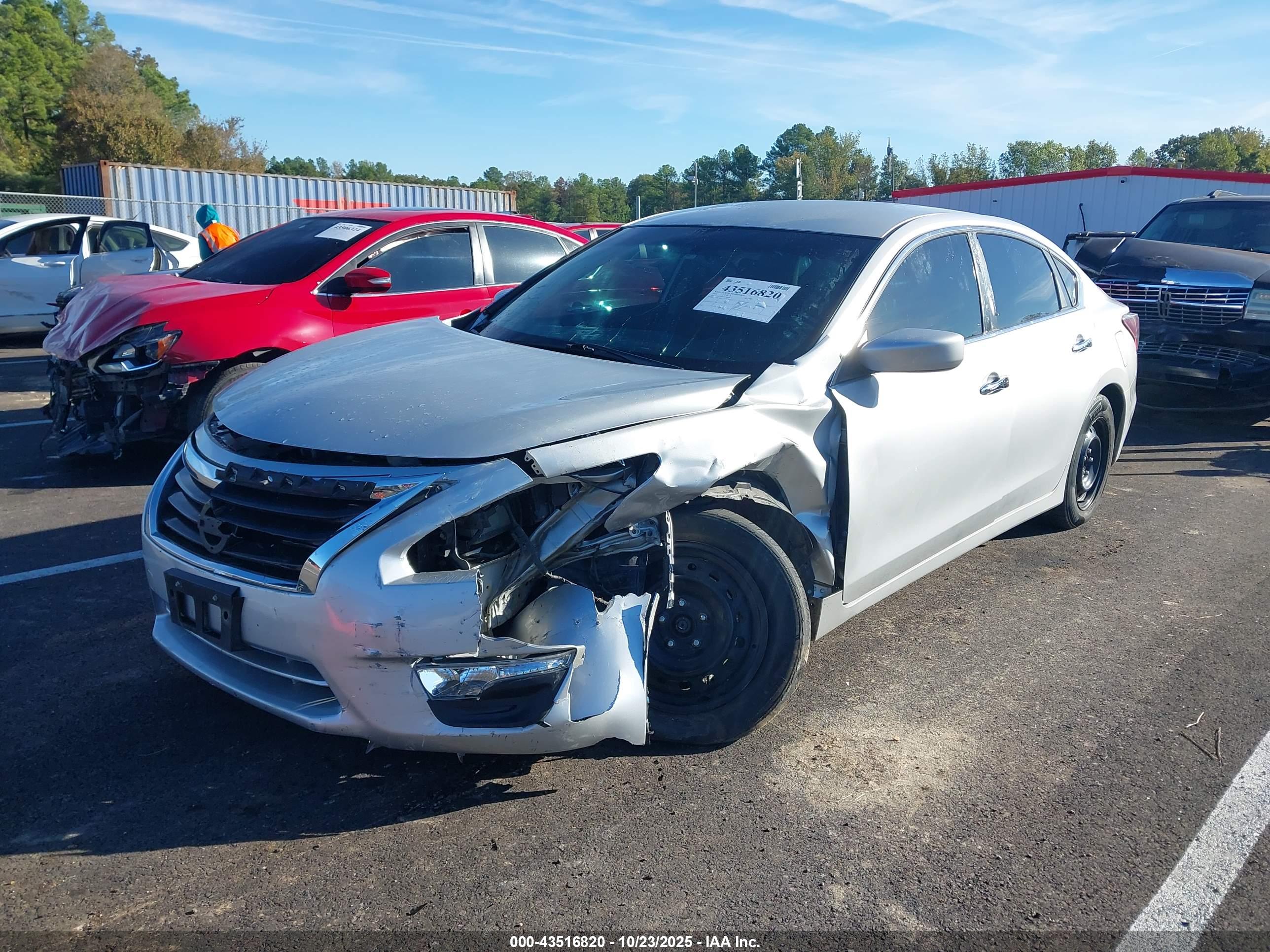 NISSAN ALTIMA image 6