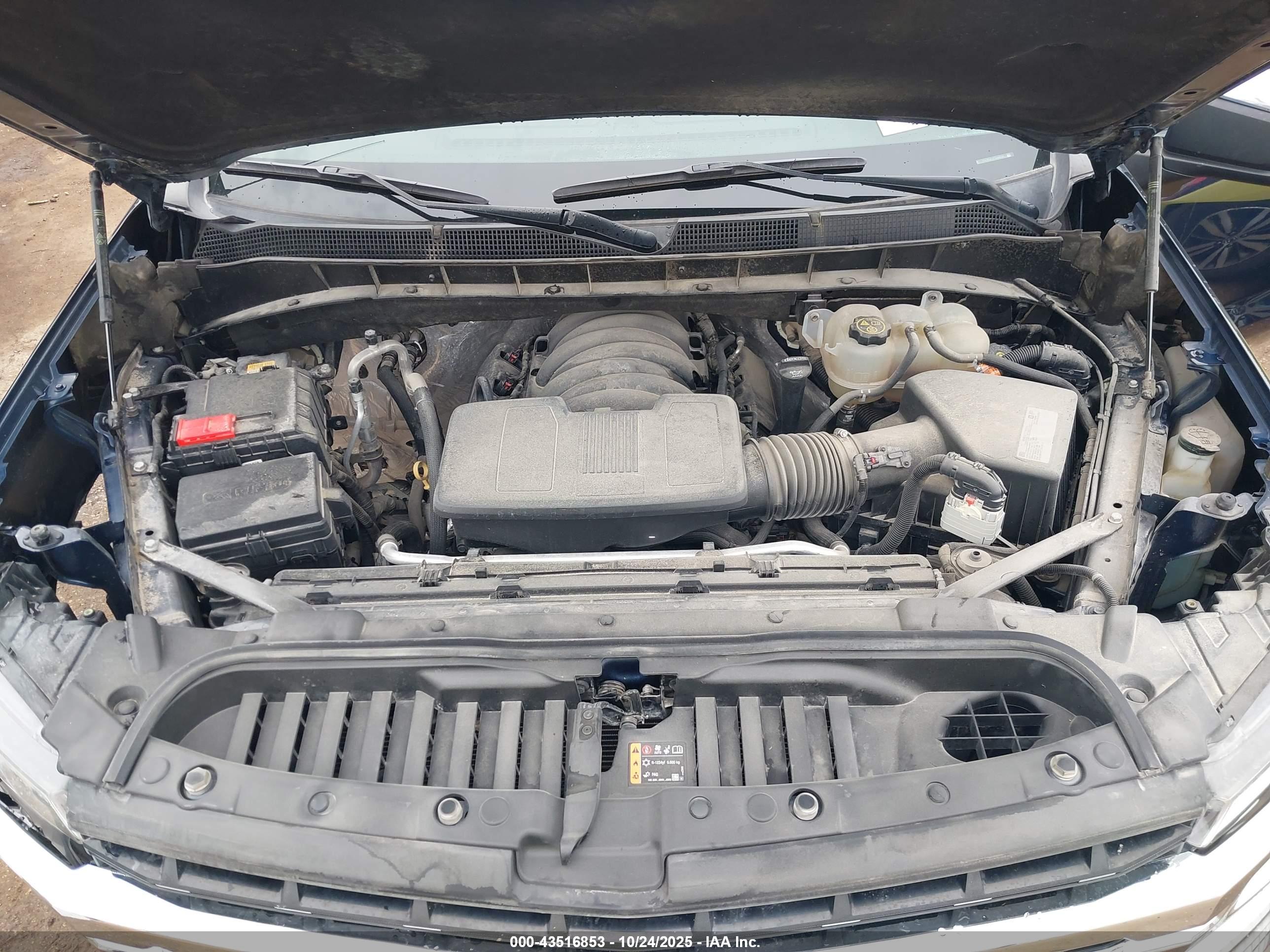 CHEVROLET SILVERADO image 10