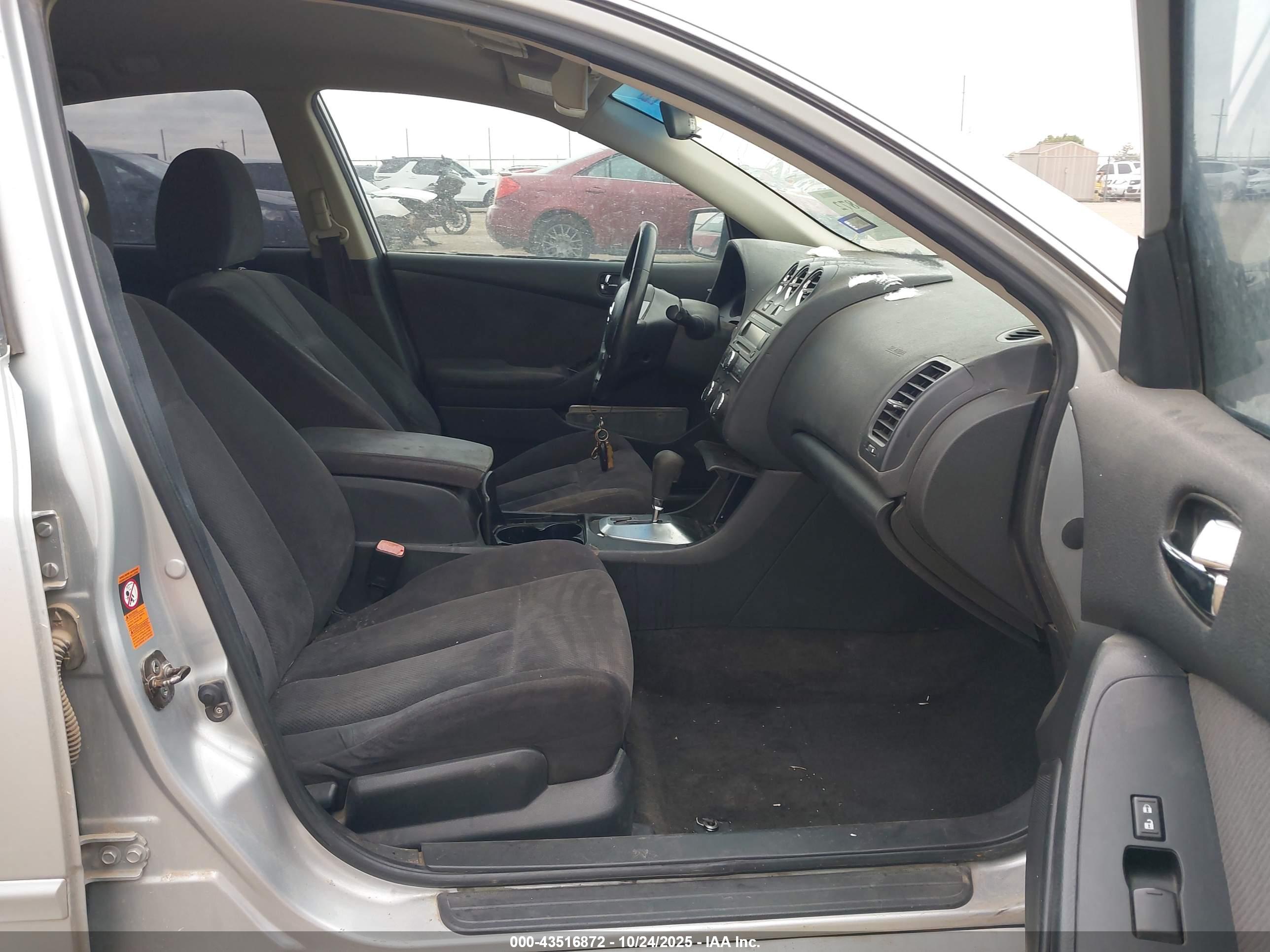 NISSAN ALTIMA image 5