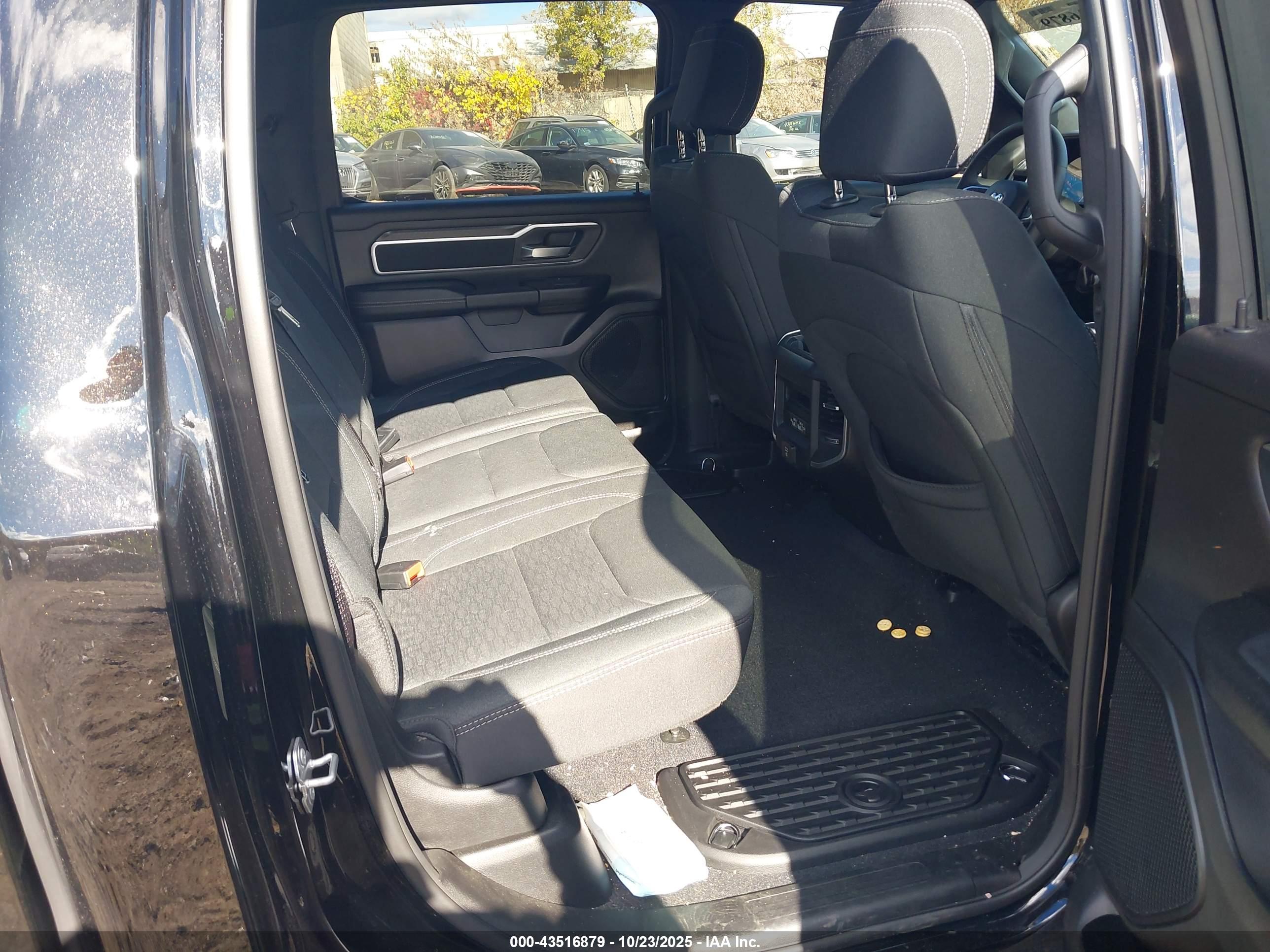 RAM 1500 image 8