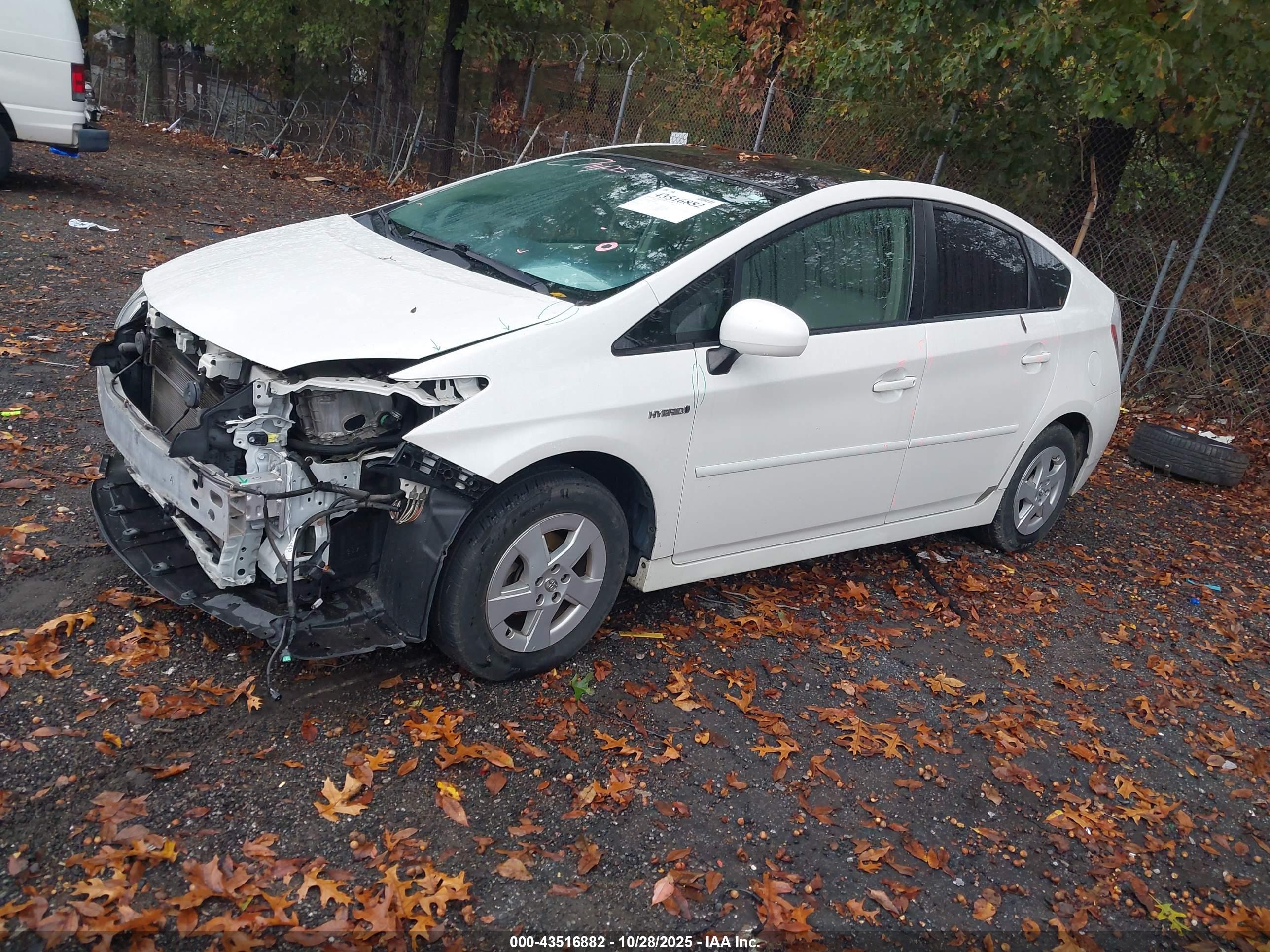 TOYOTA PRIUS image 2