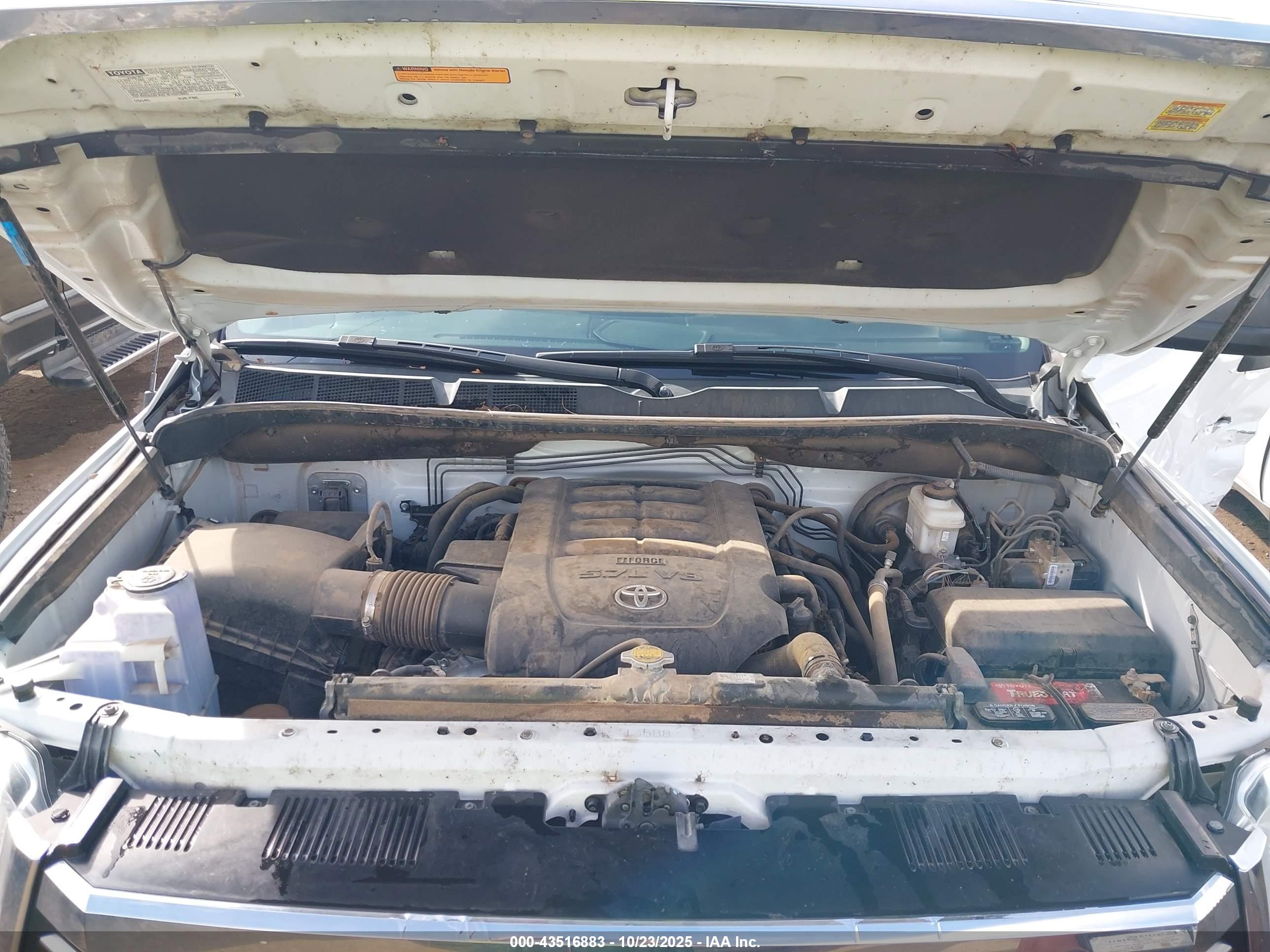 TOYOTA TUNDRA image 10