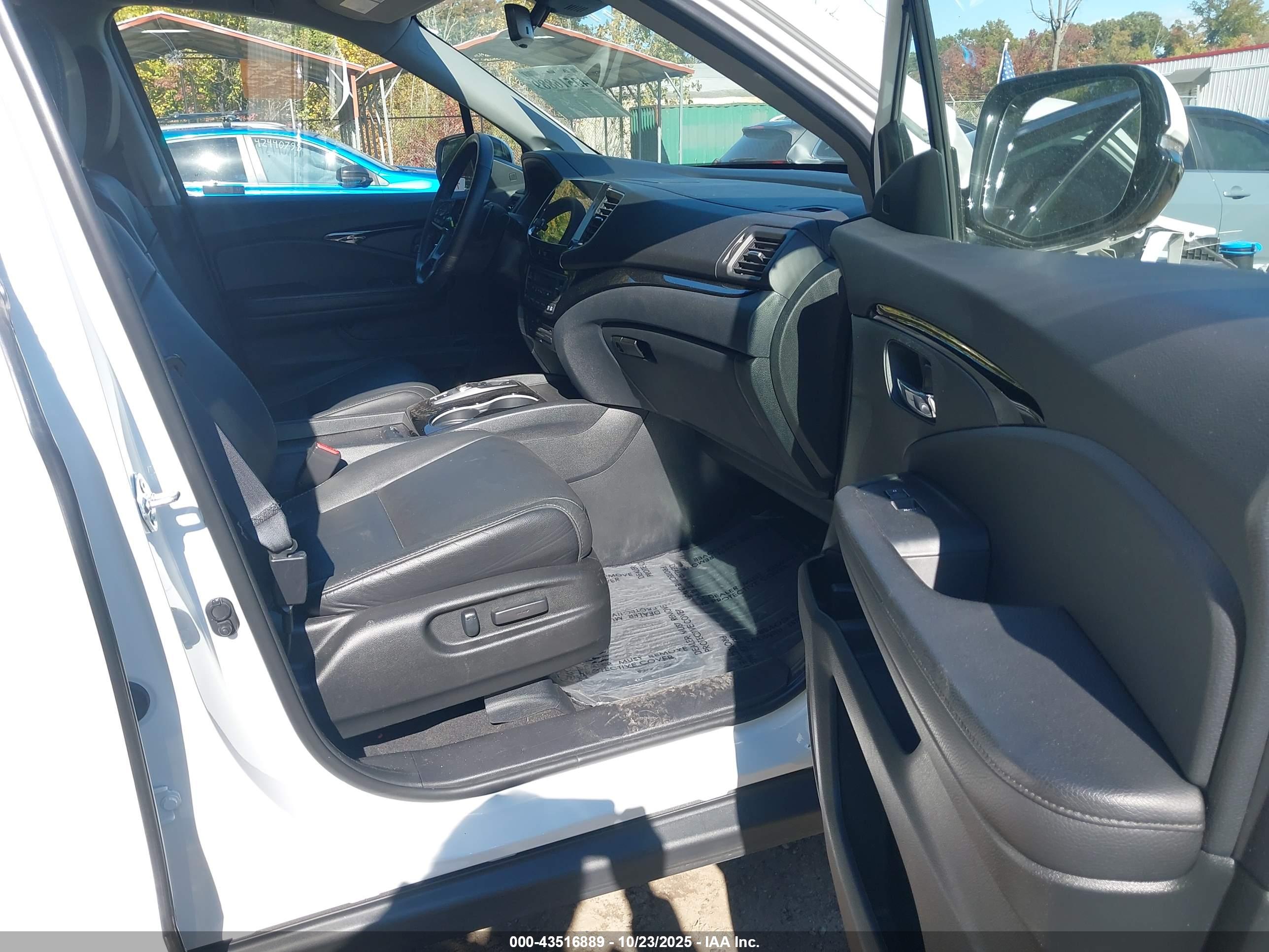 HONDA PILOT image 5