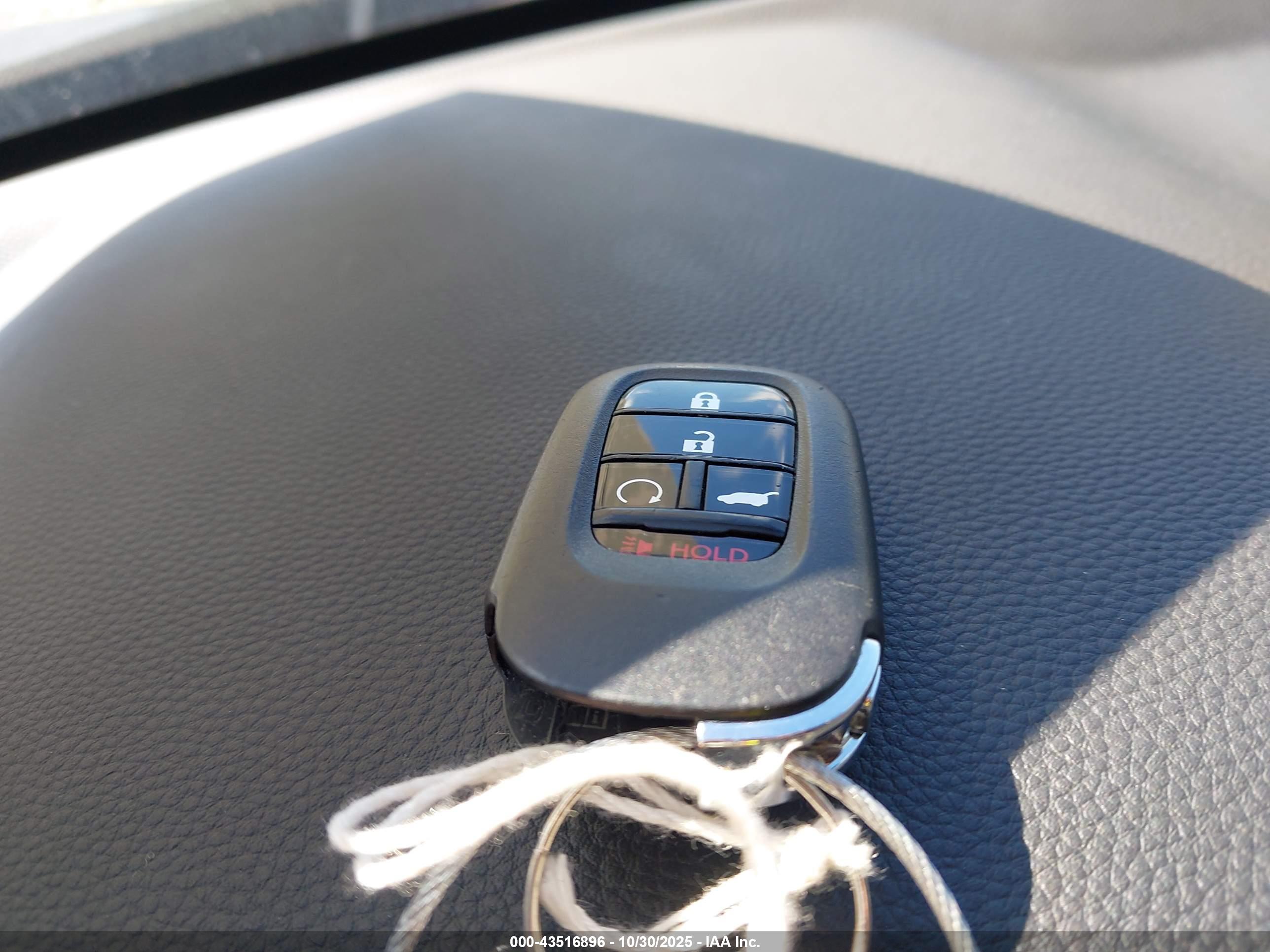 HONDA CR-V image 11