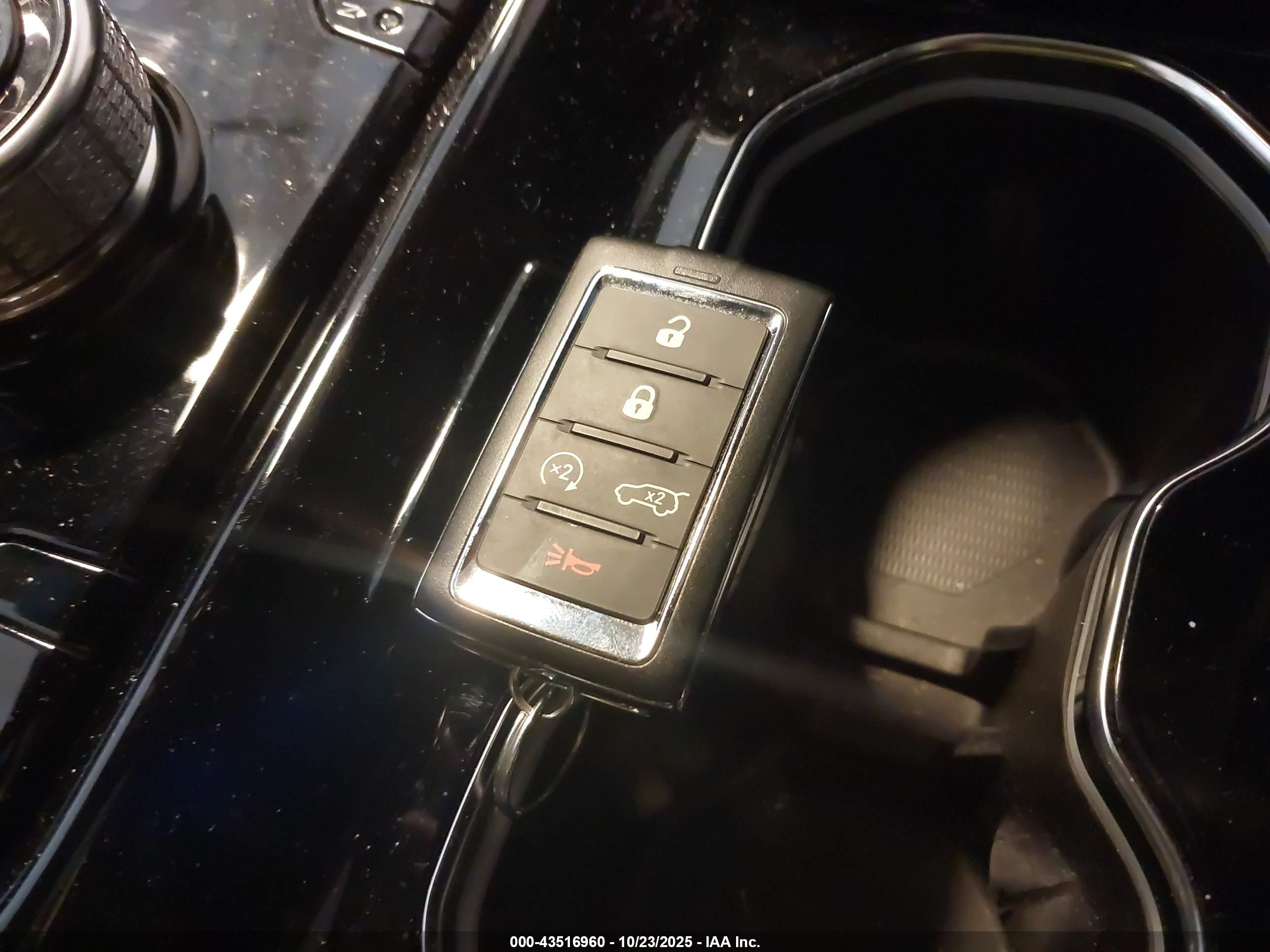 JEEP GRAND image 11