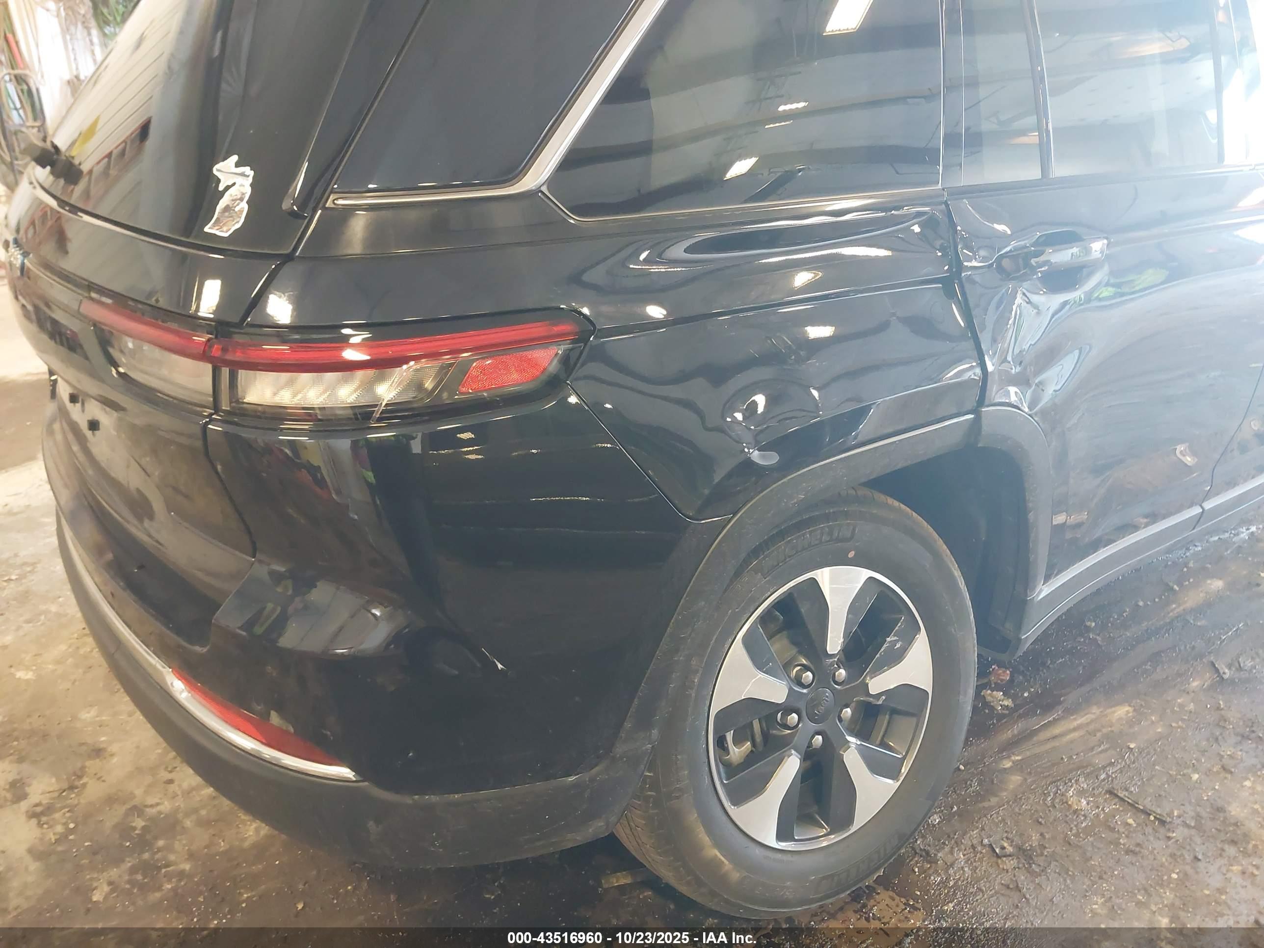 JEEP GRAND image 6
