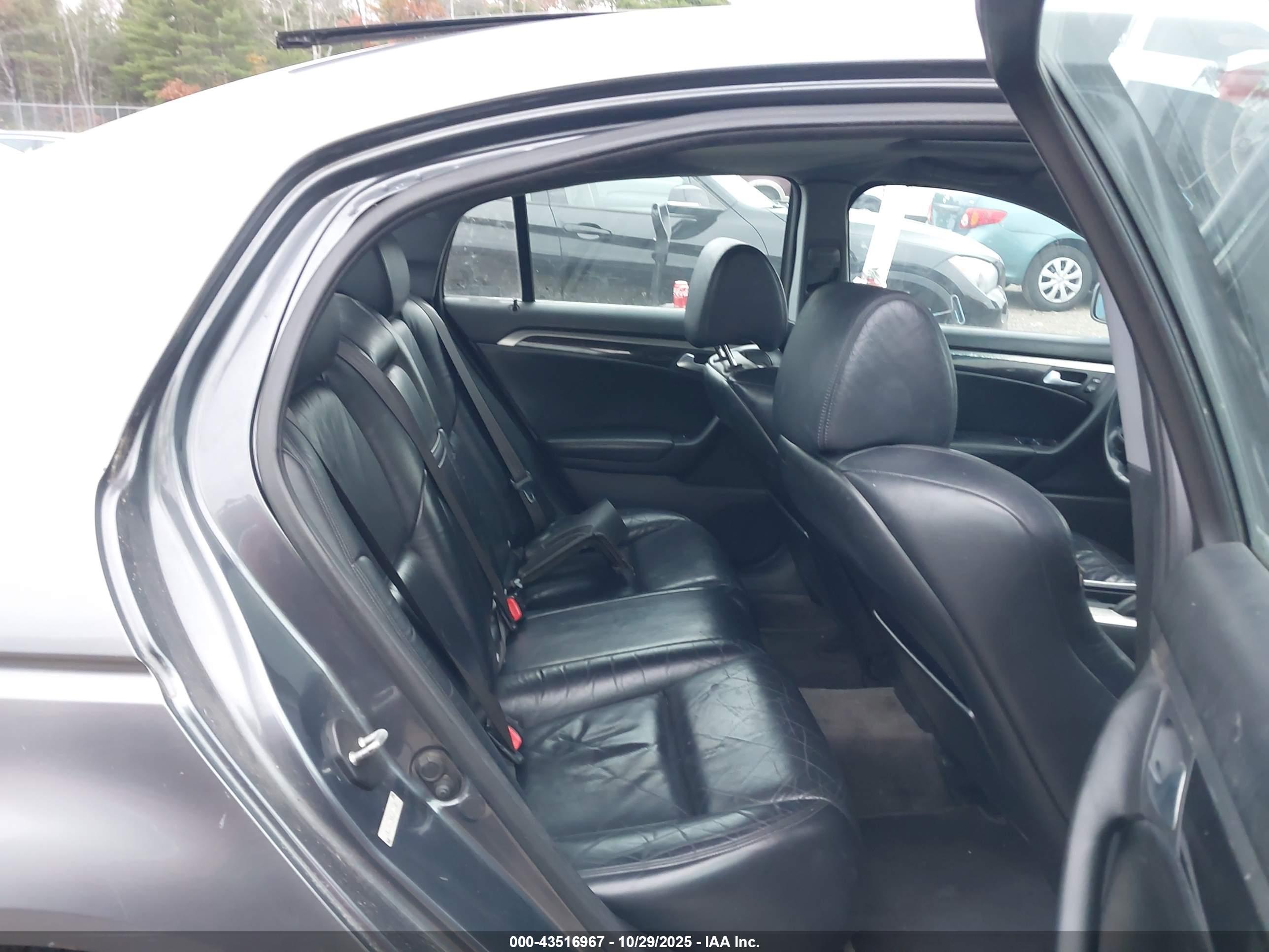 ACURA TL image 8