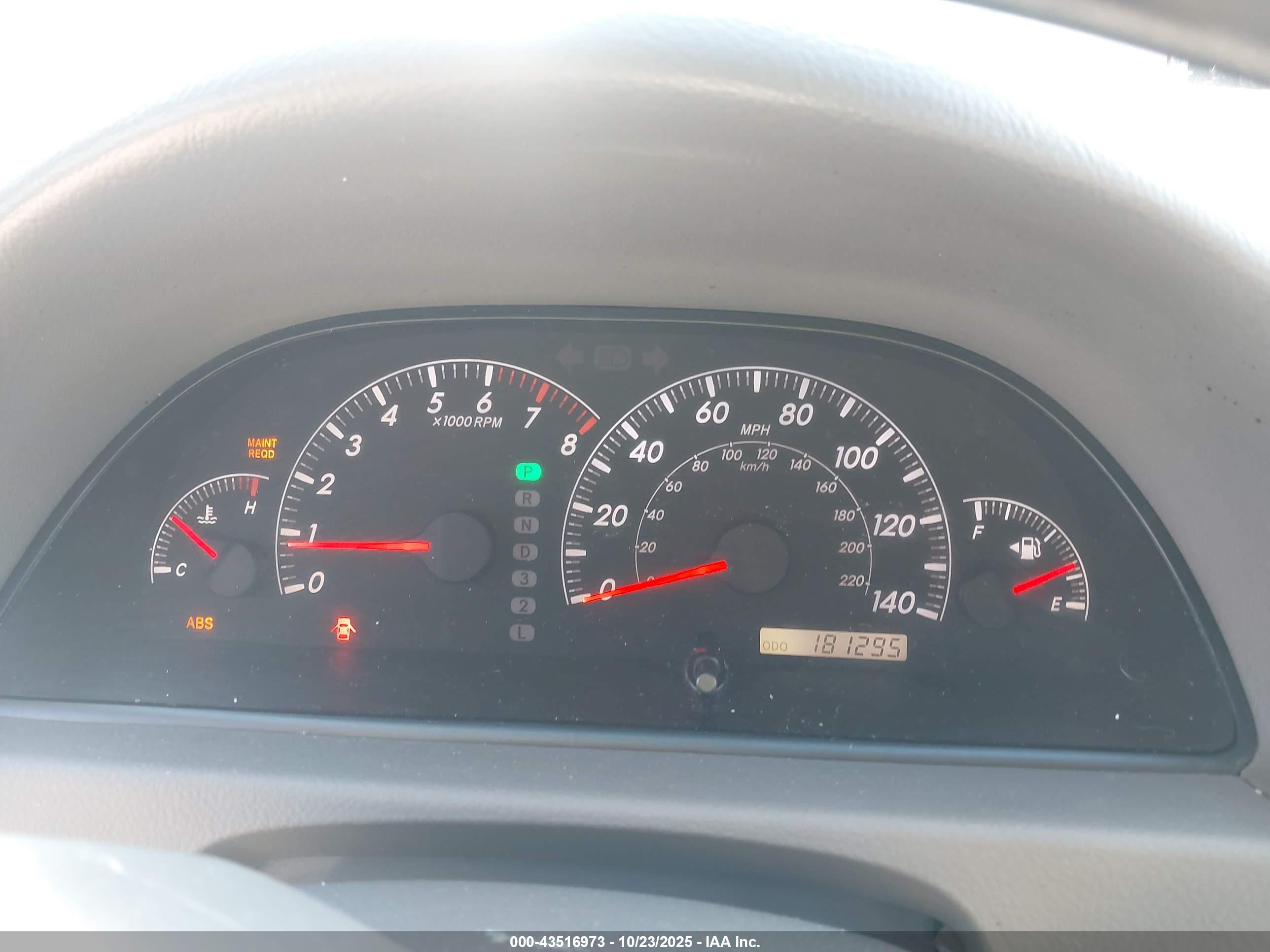 TOYOTA CAMRY image 7