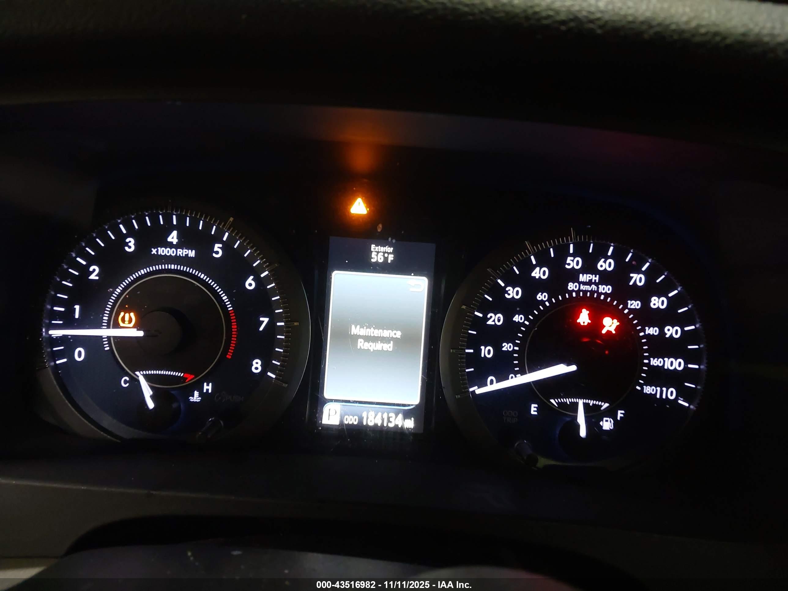 TOYOTA SIENNA image 7