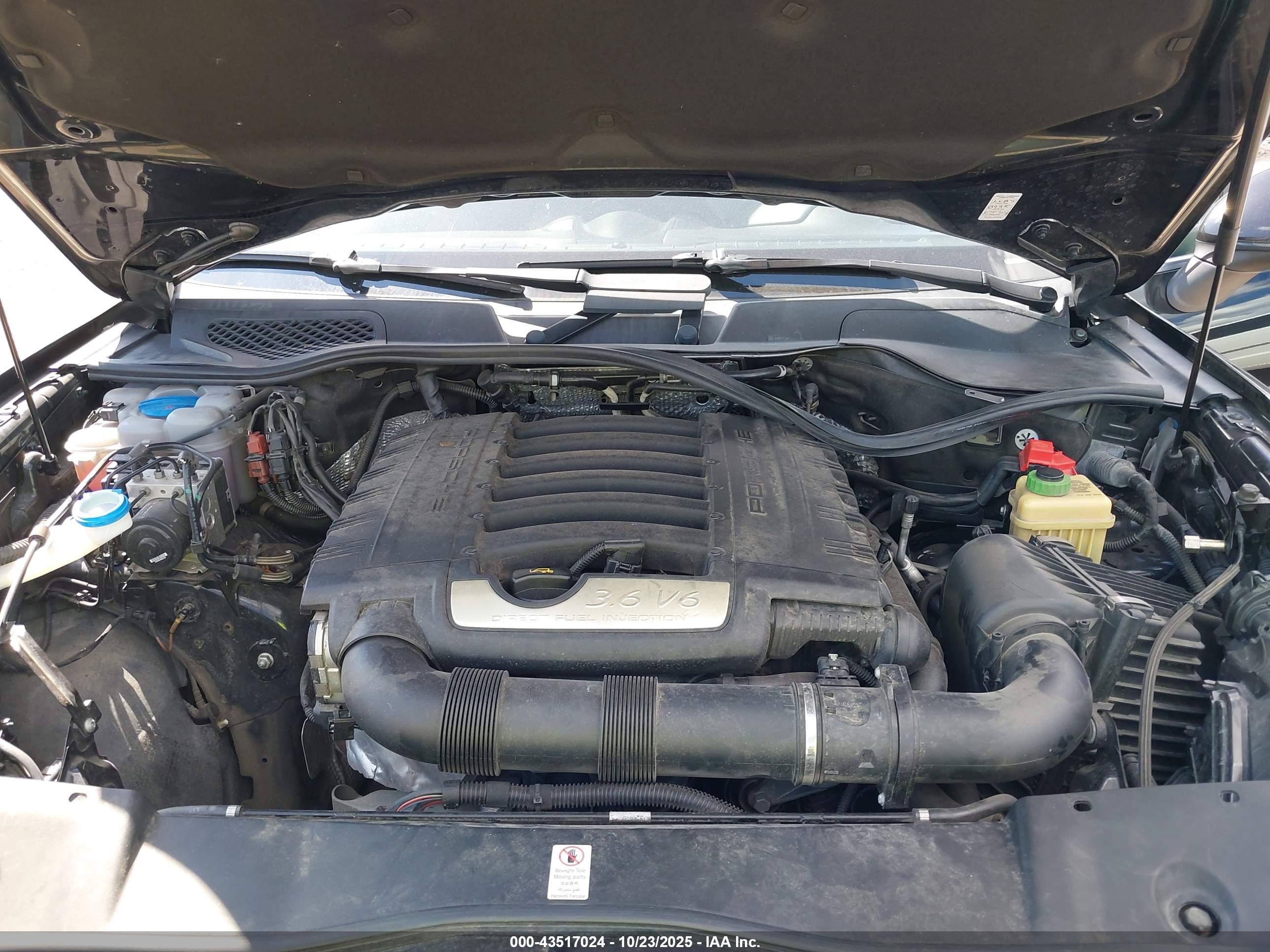 PORSCHE CAYENNE image 10