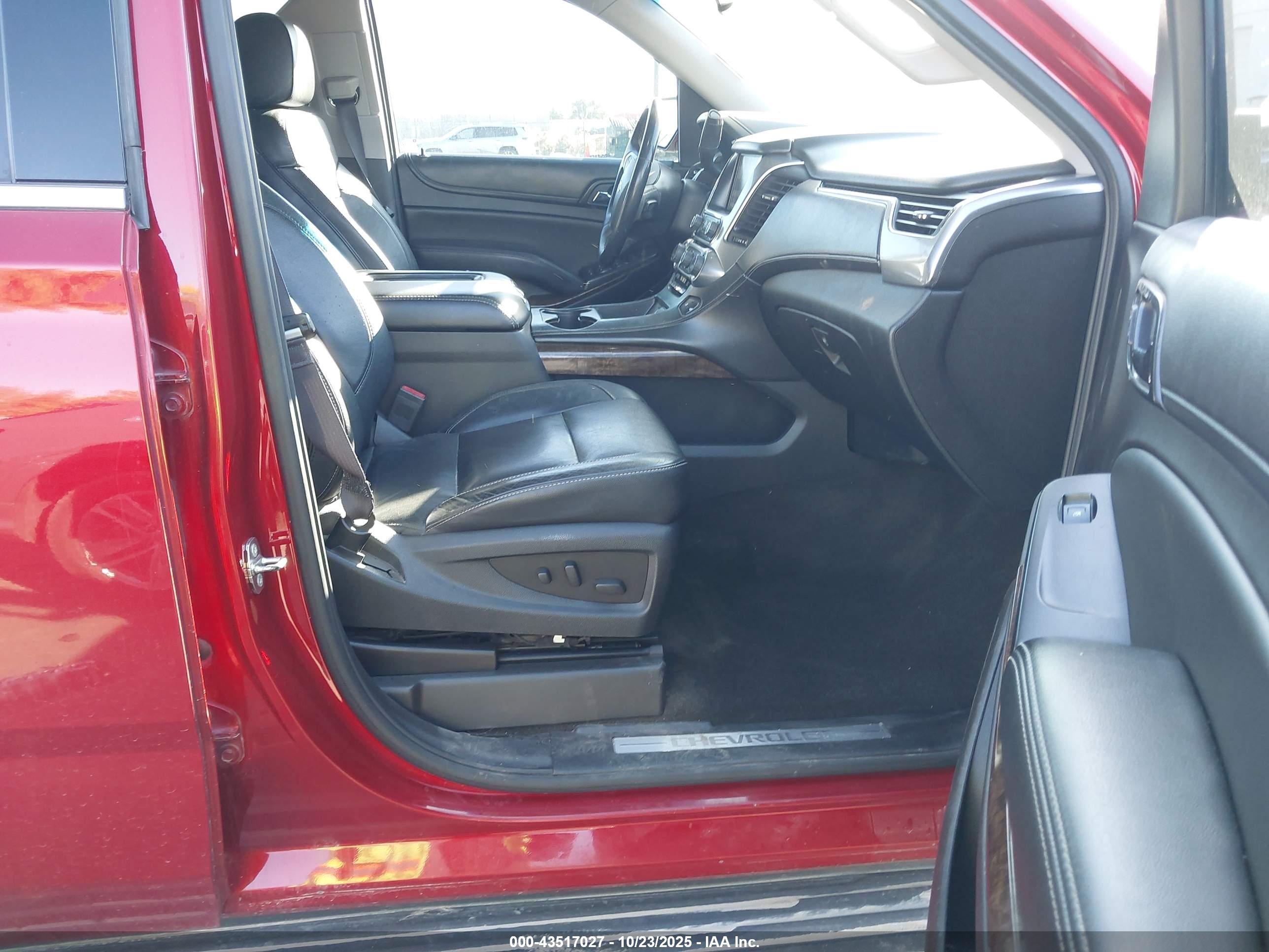 CHEVROLET TAHOE image 5