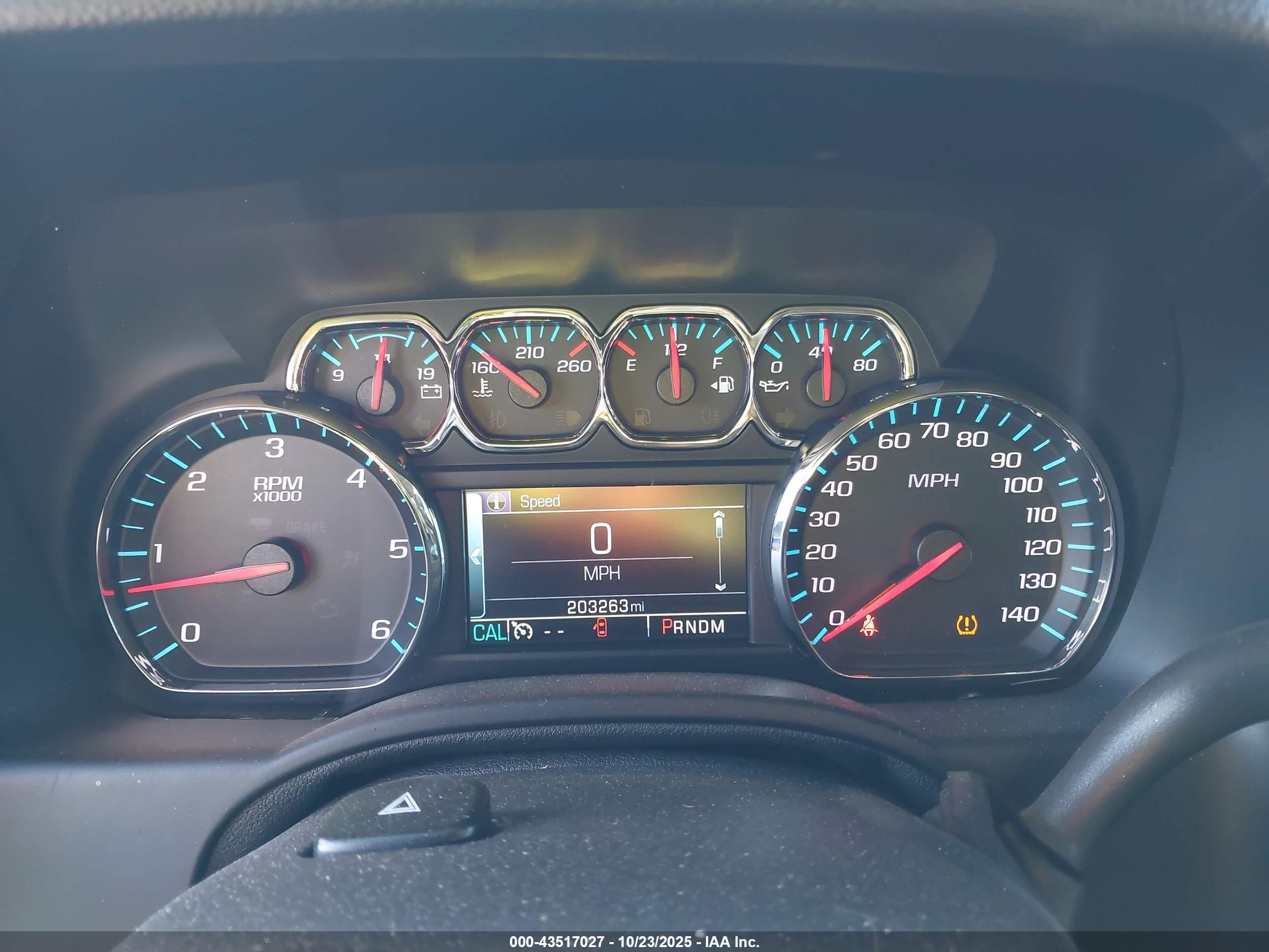 CHEVROLET TAHOE image 7