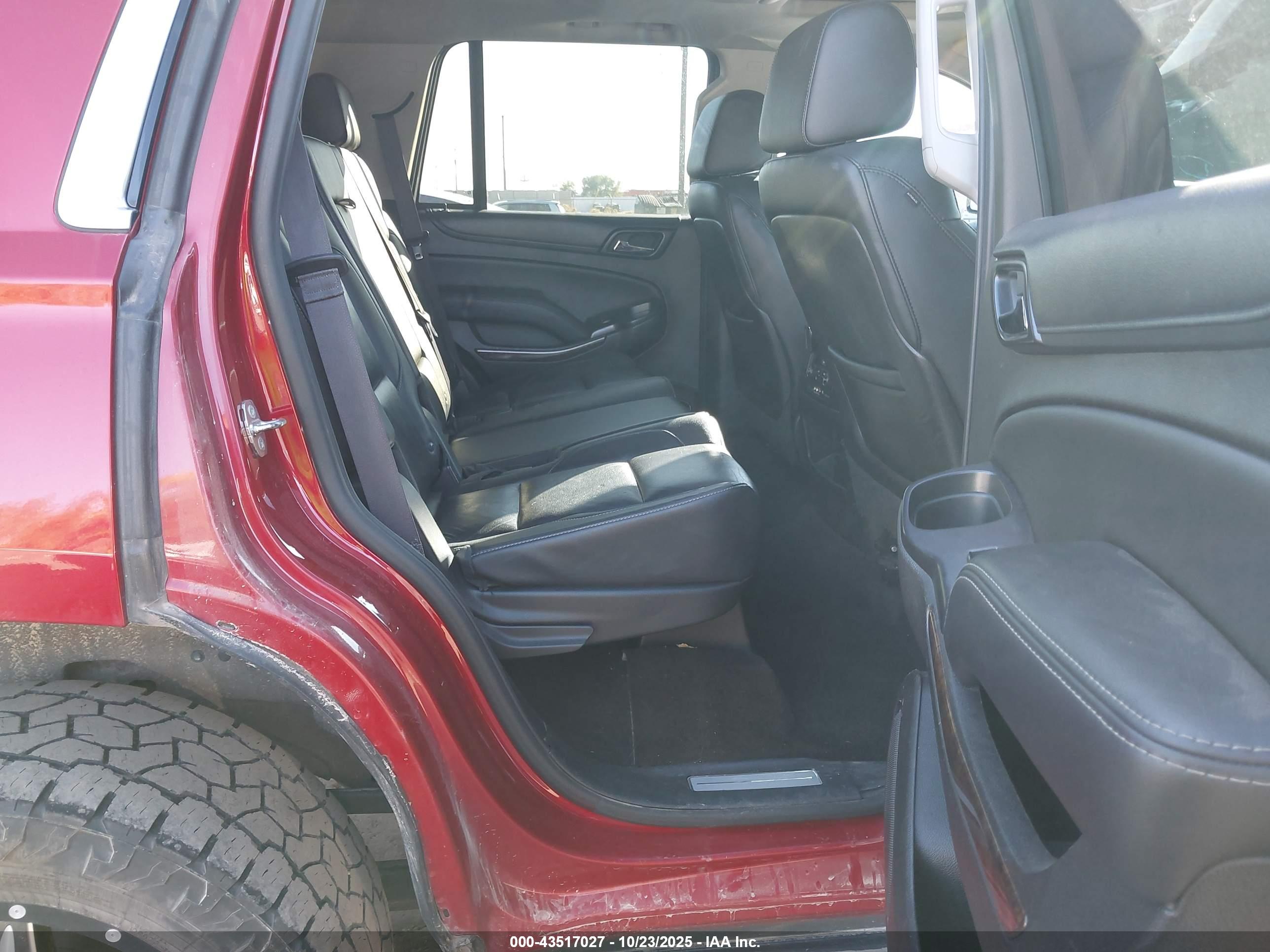 CHEVROLET TAHOE image 8