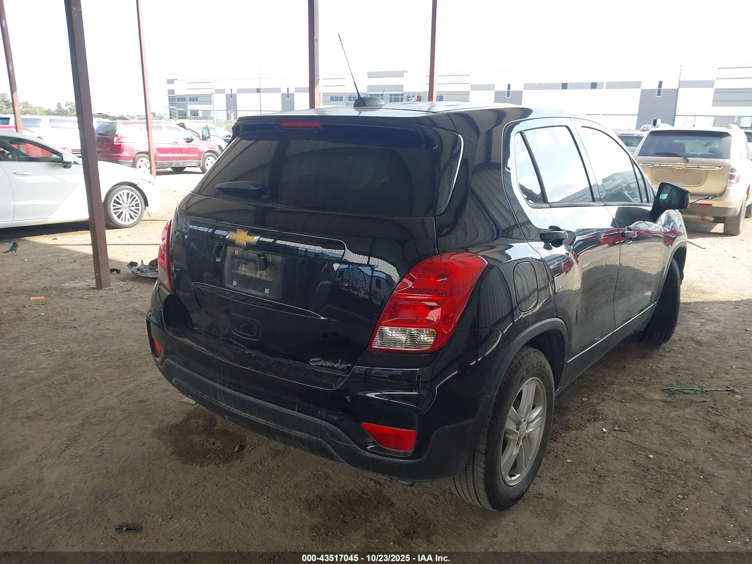 CHEVROLET TRAX image 4