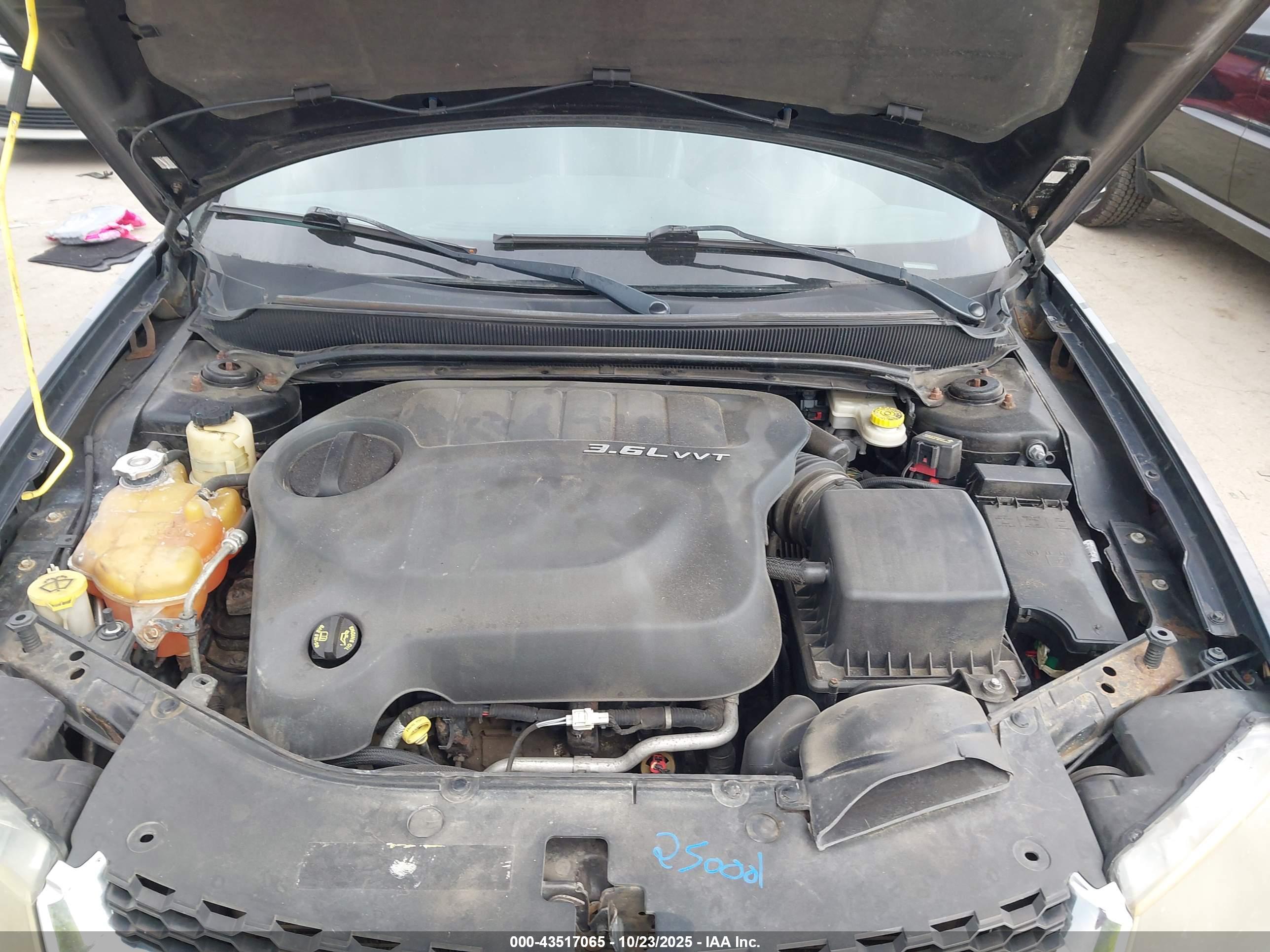 DODGE AVENGER image 10