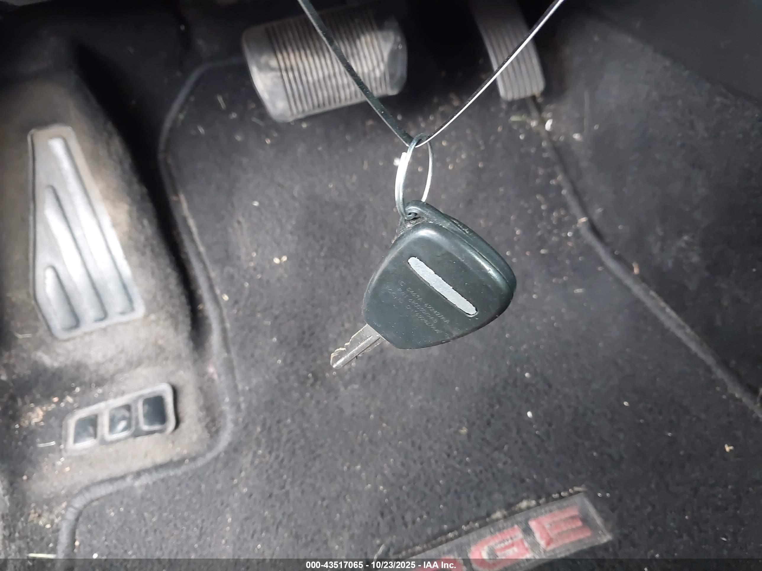 DODGE AVENGER image 11