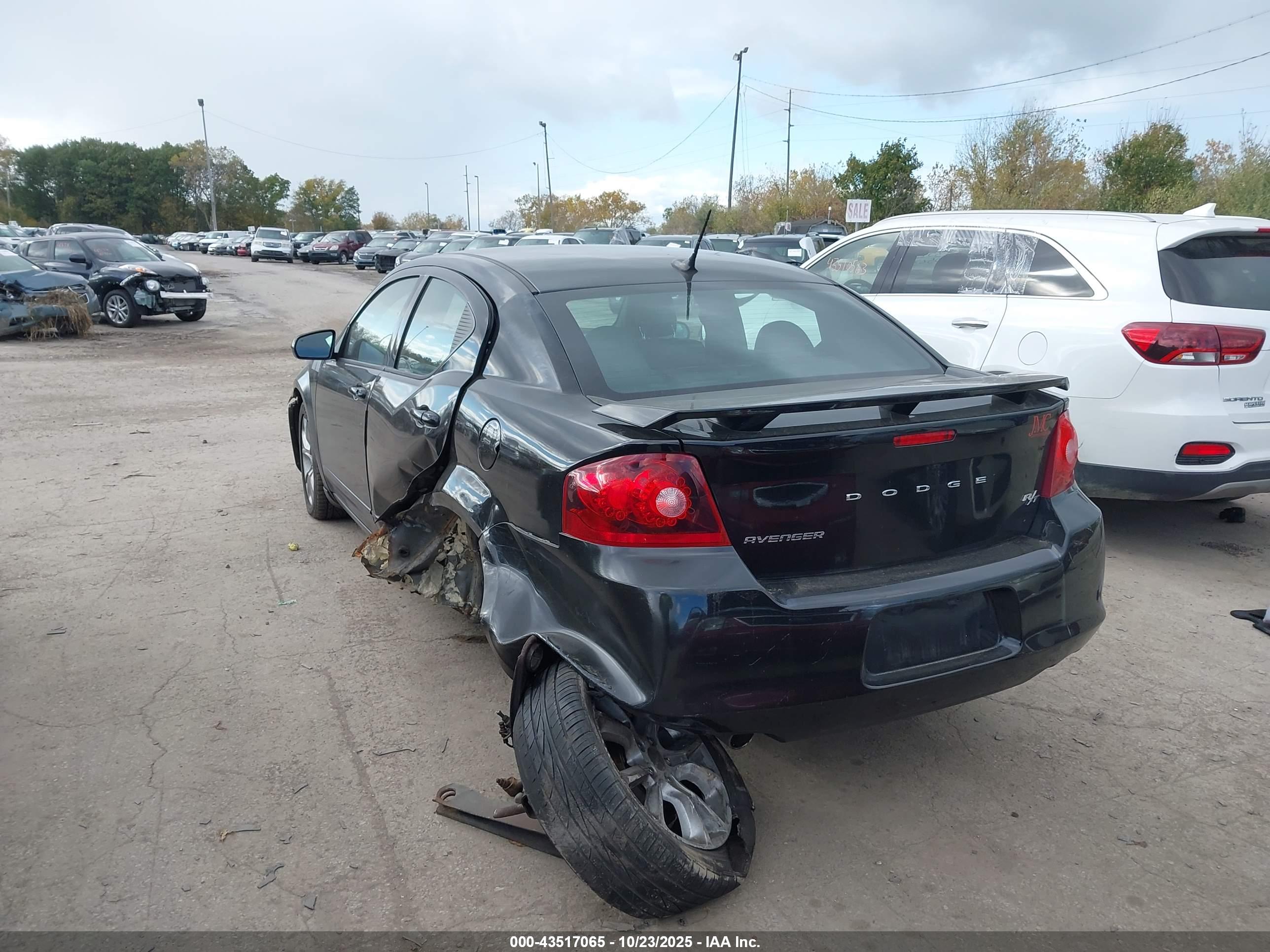 DODGE AVENGER image 3