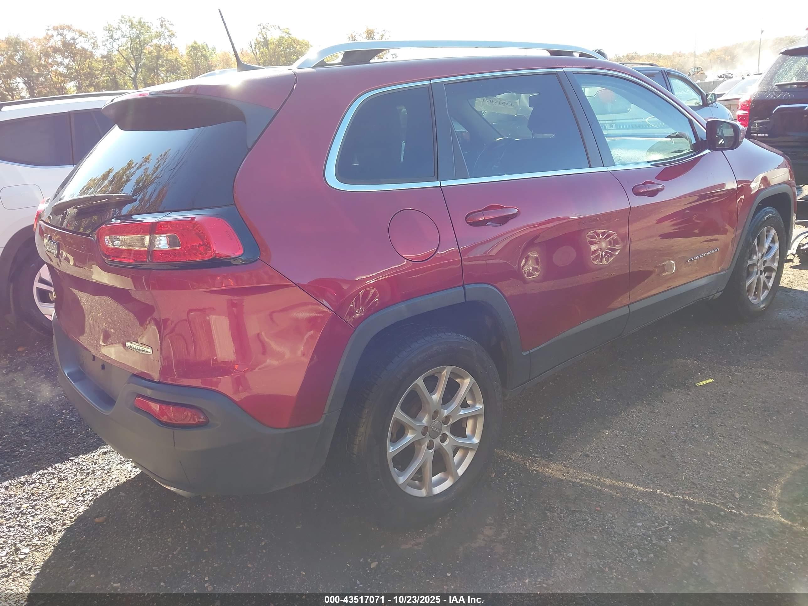 JEEP CHEROKEE image 4