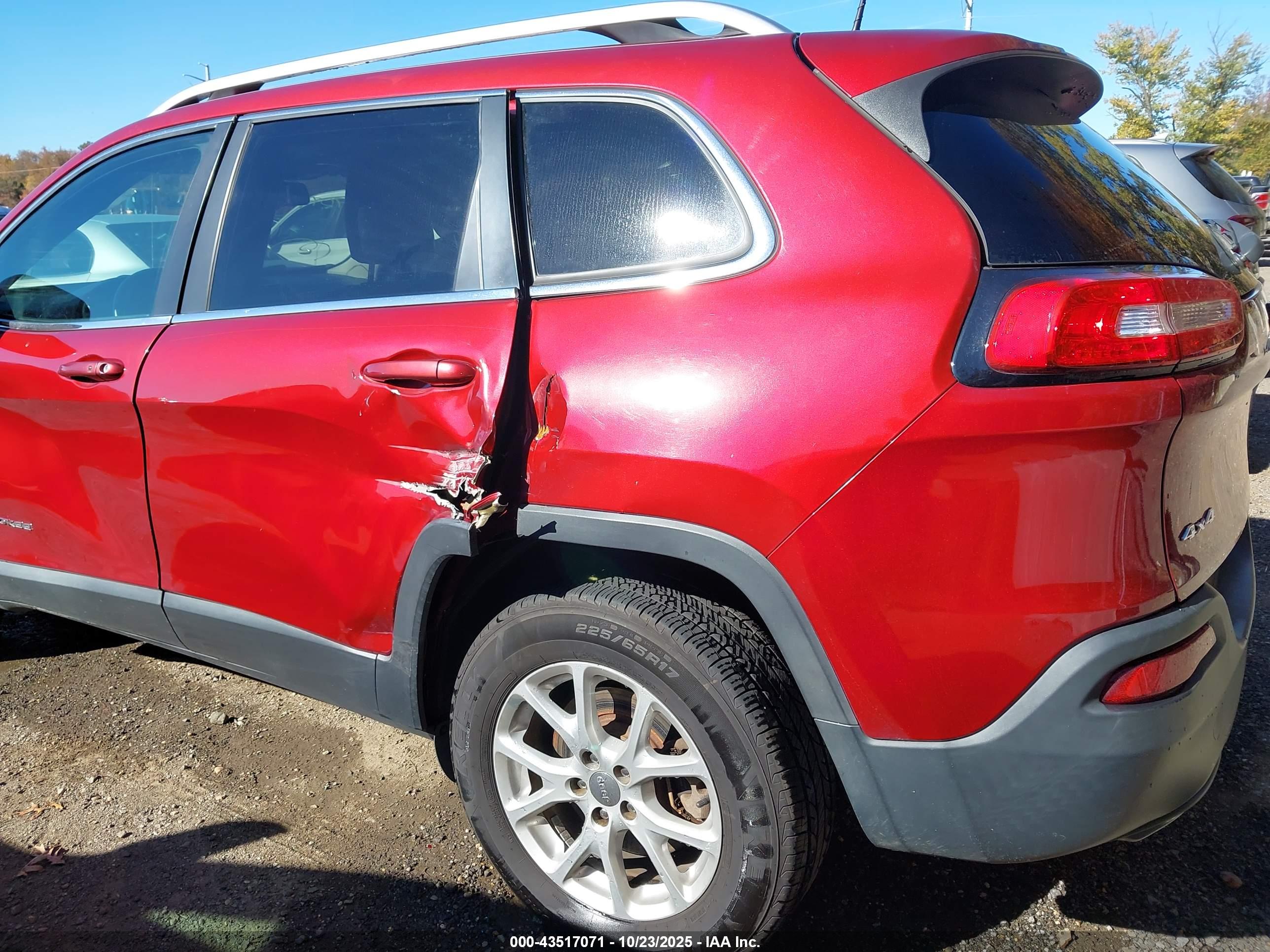 JEEP CHEROKEE image 6