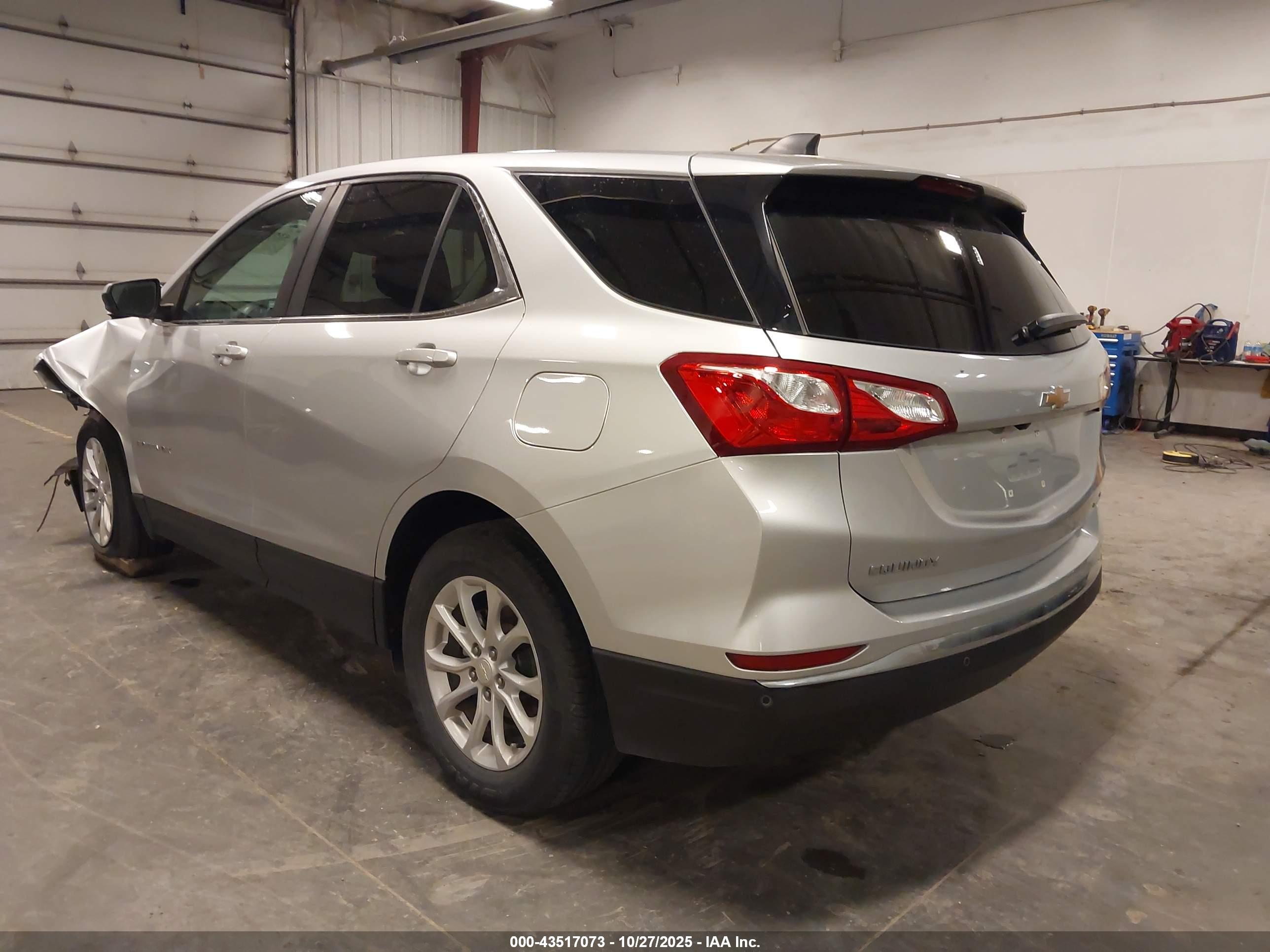 CHEVROLET EQUINOX image 3
