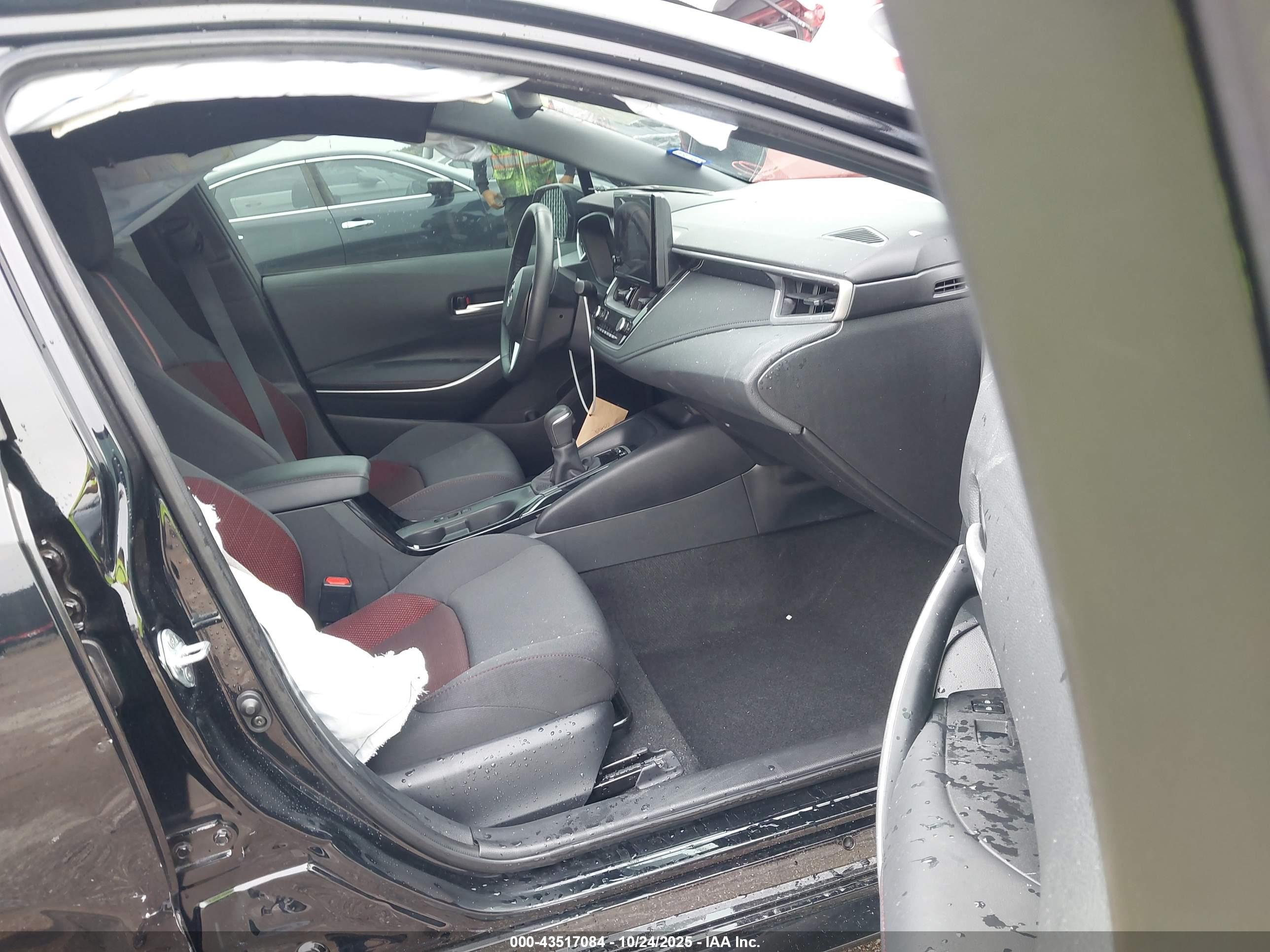 TOYOTA COROLLA image 5