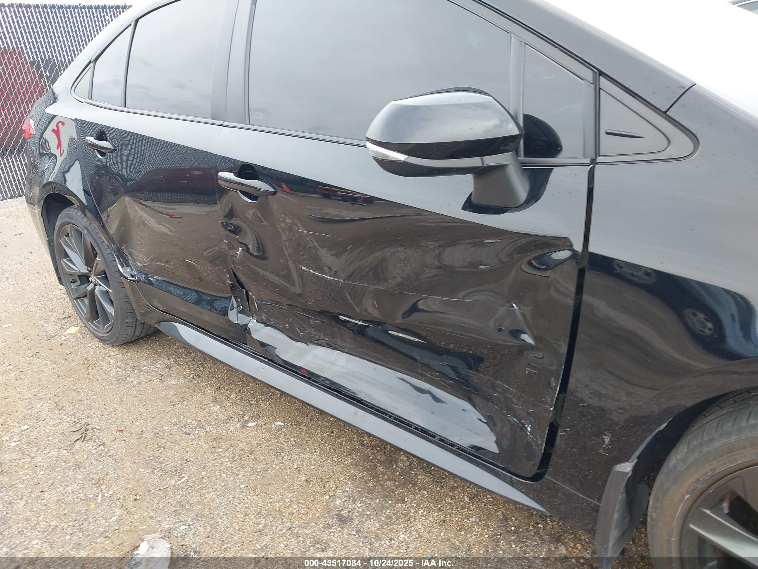 TOYOTA COROLLA image 6