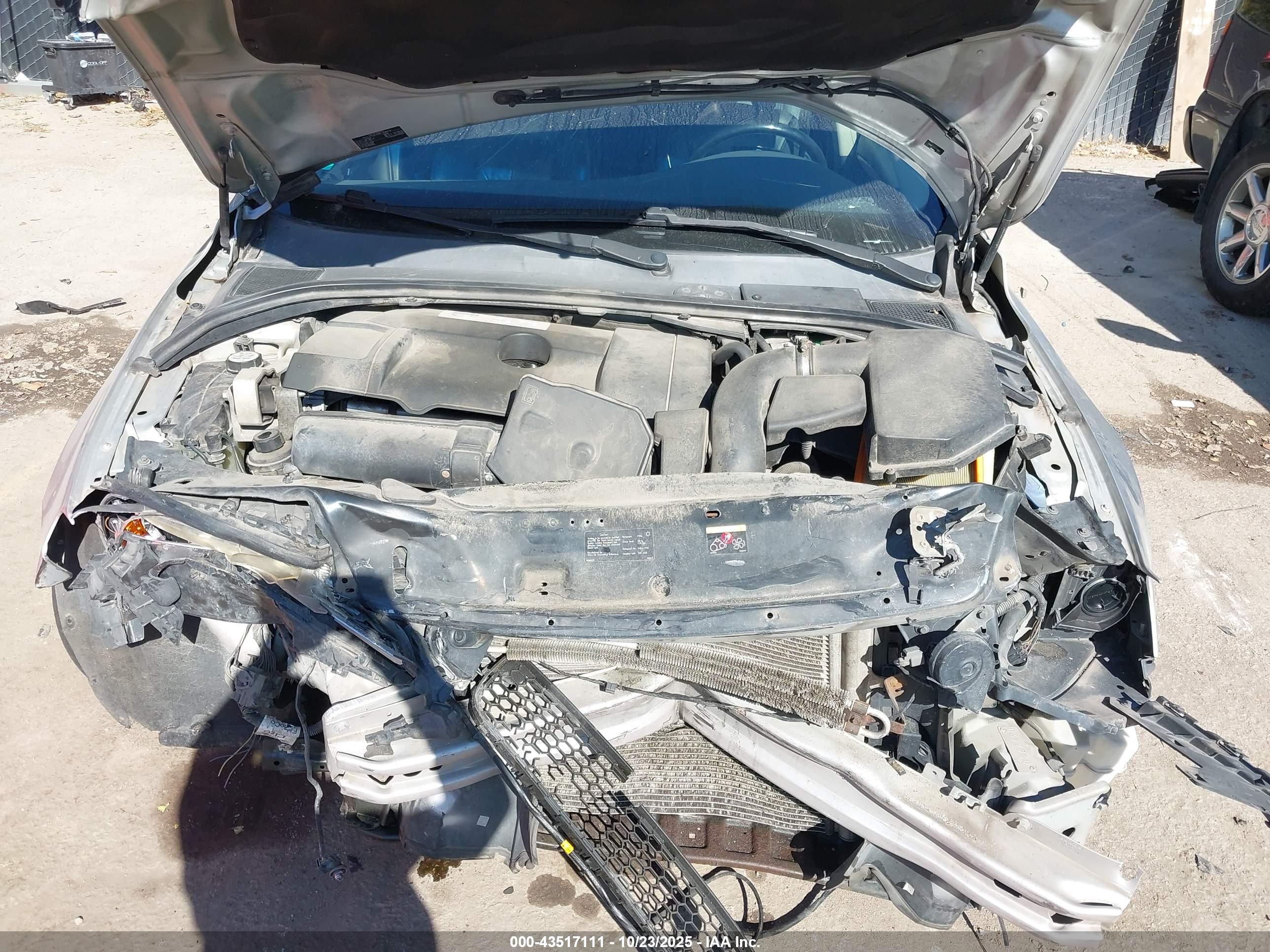 VOLVO S80 image 10