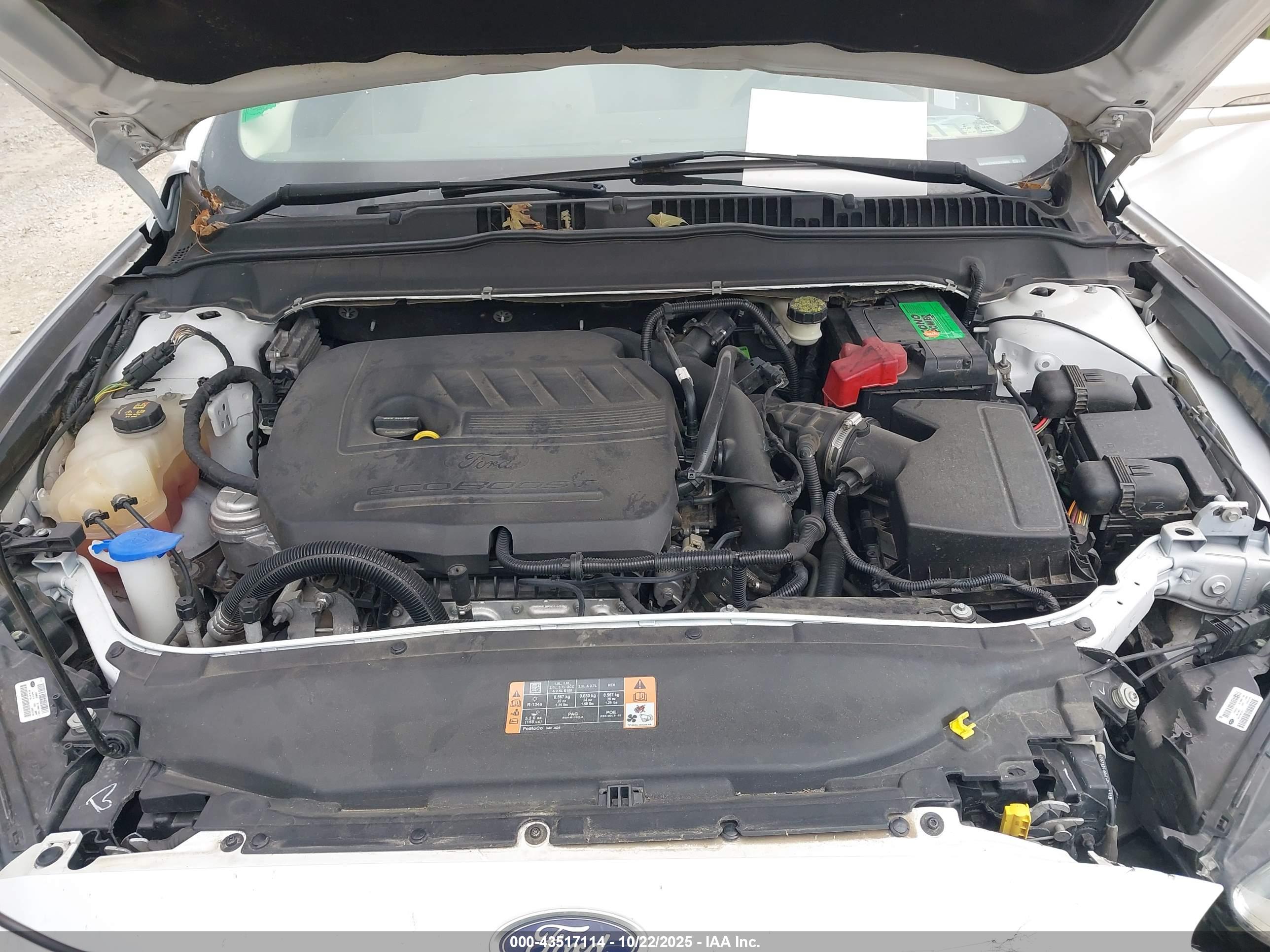 FORD FUSION image 10