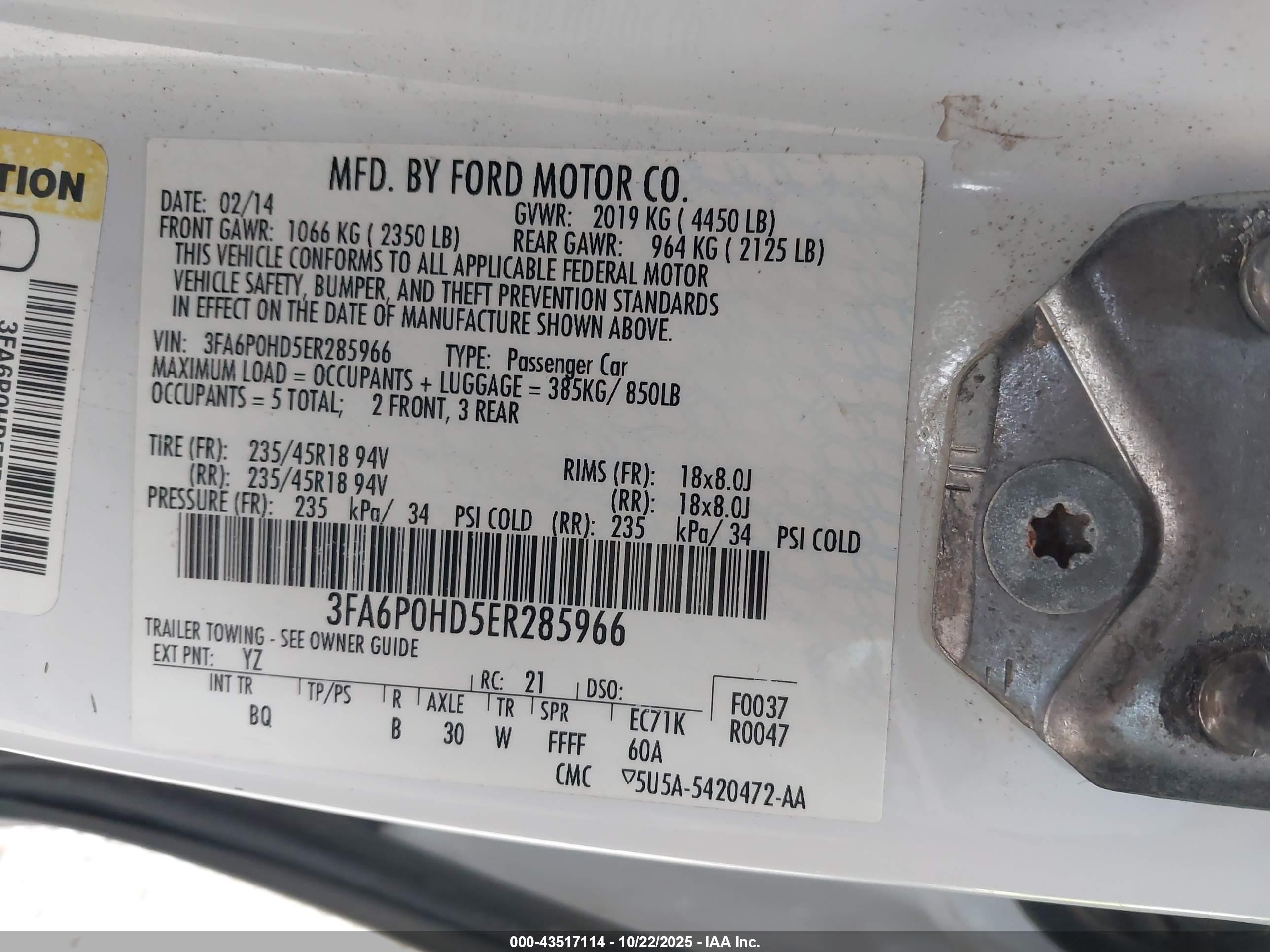 FORD FUSION image 9