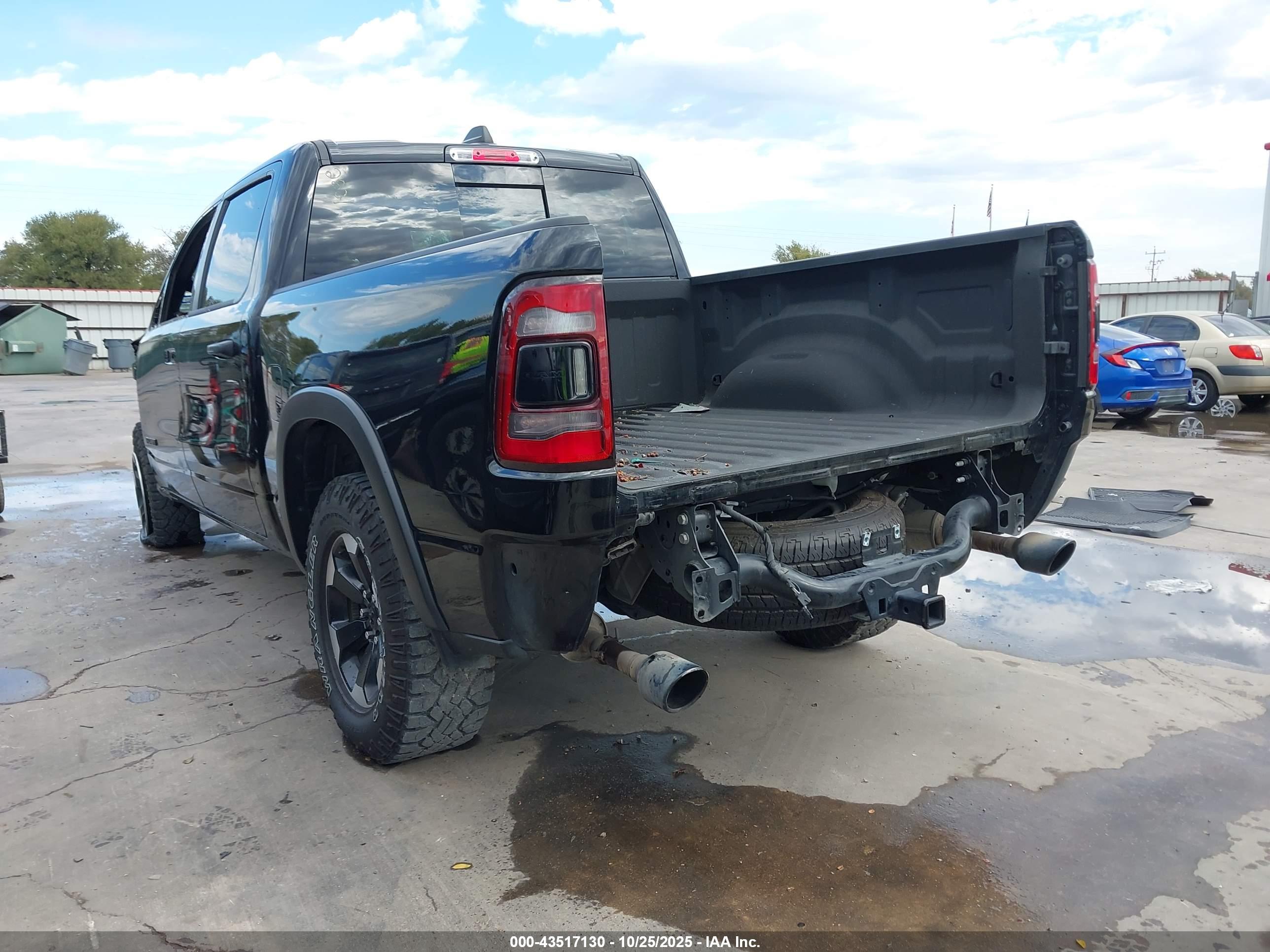 RAM 1500 image 3