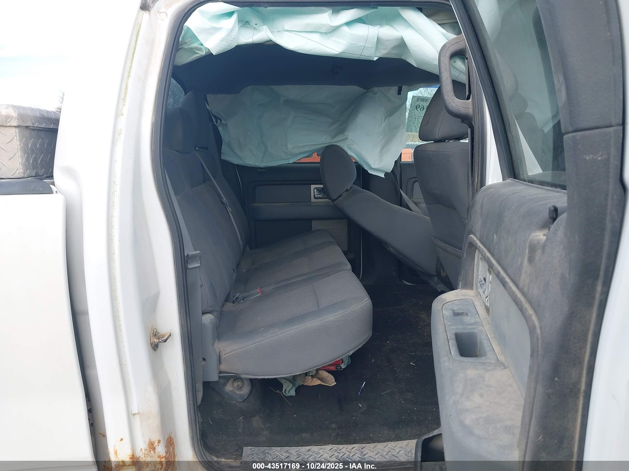 FORD F-150 image 8