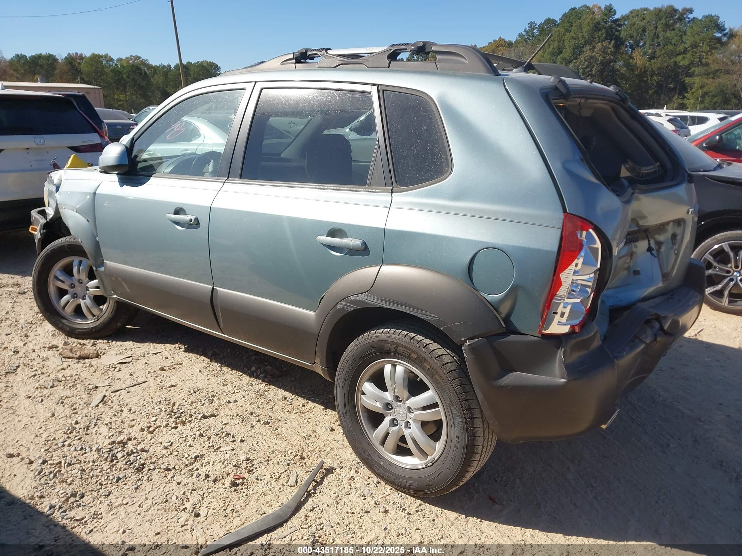 HYUNDAI TUCSON image 3