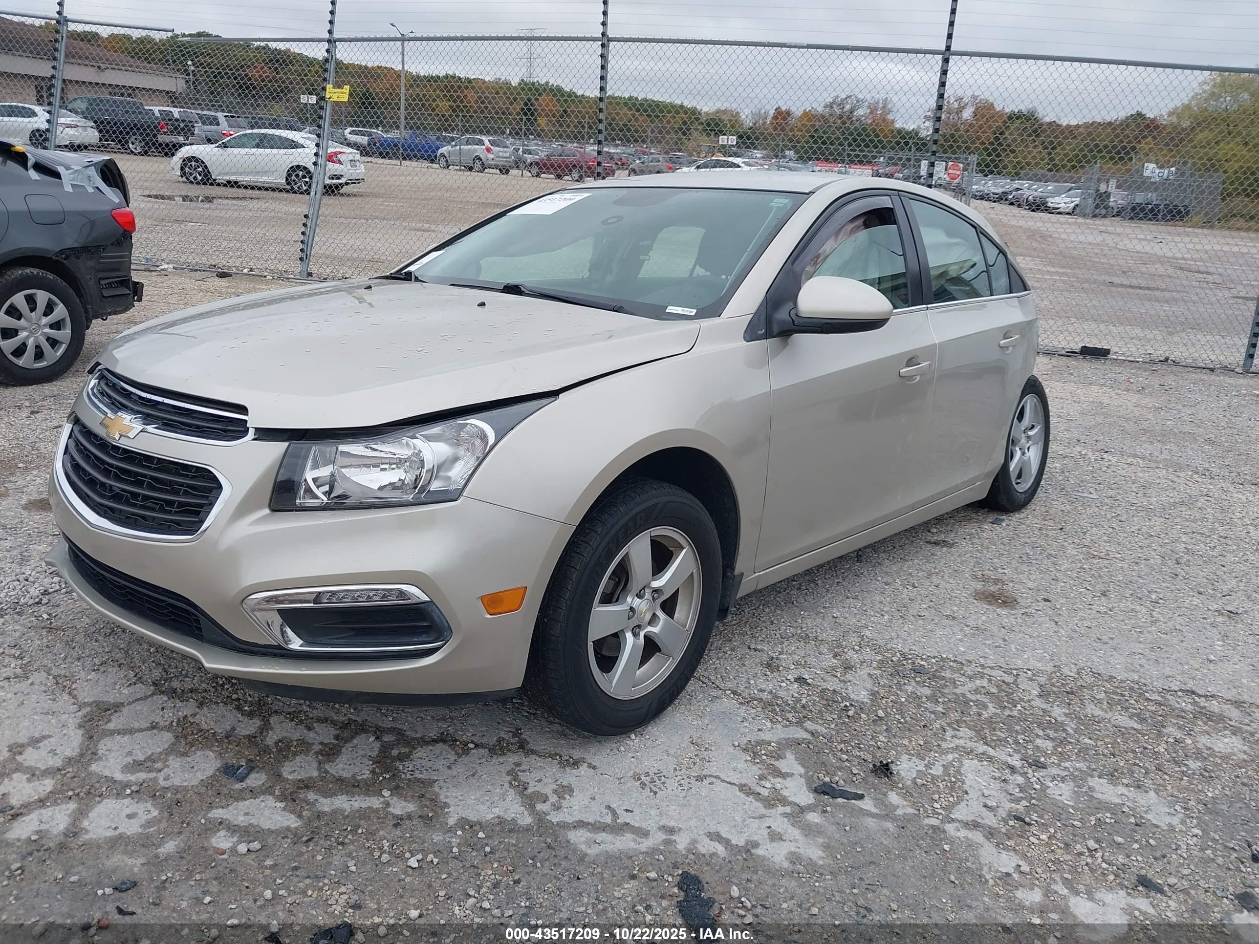 CHEVROLET CRUZE image 2
