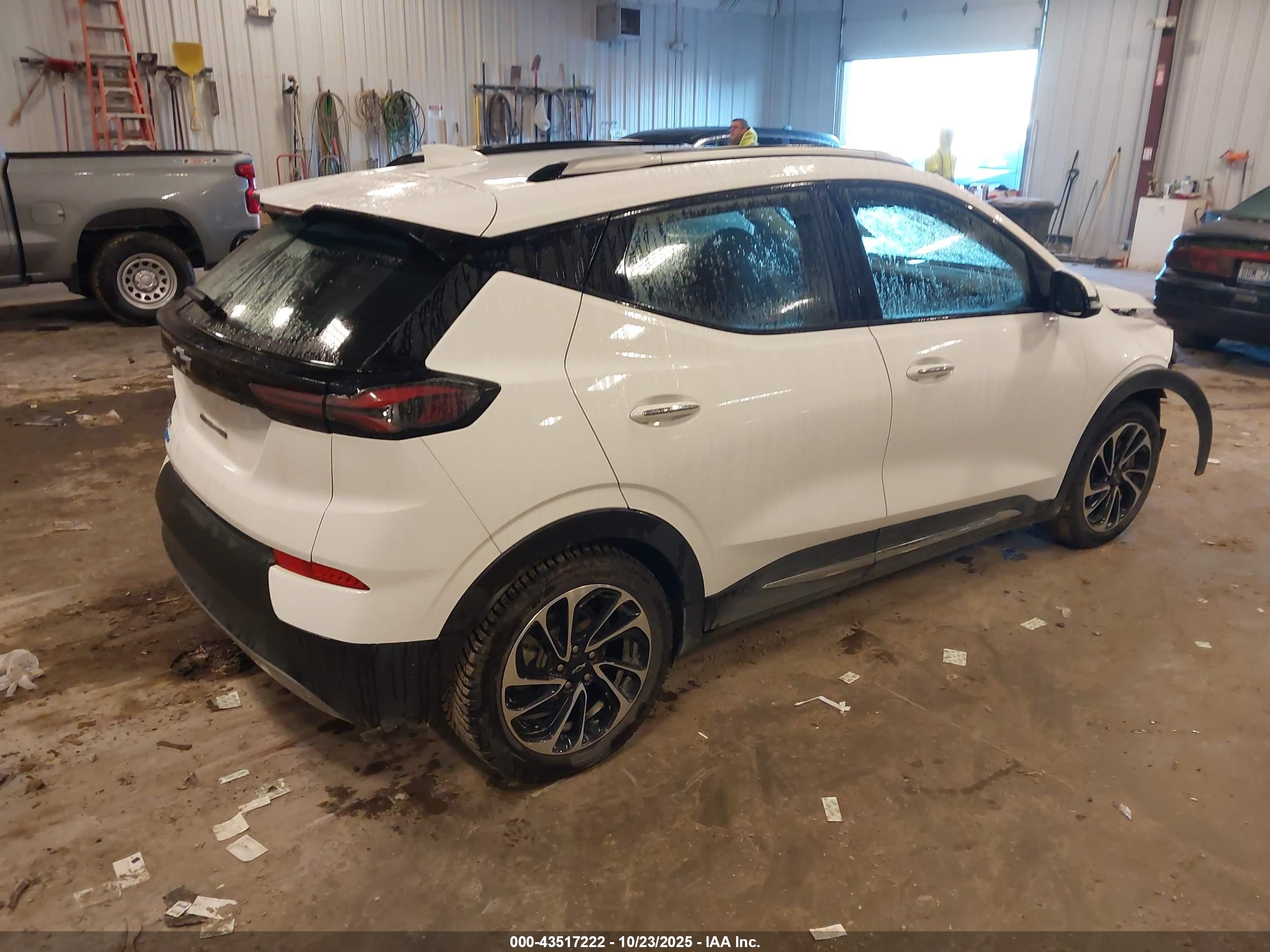 CHEVROLET BOLT image 4