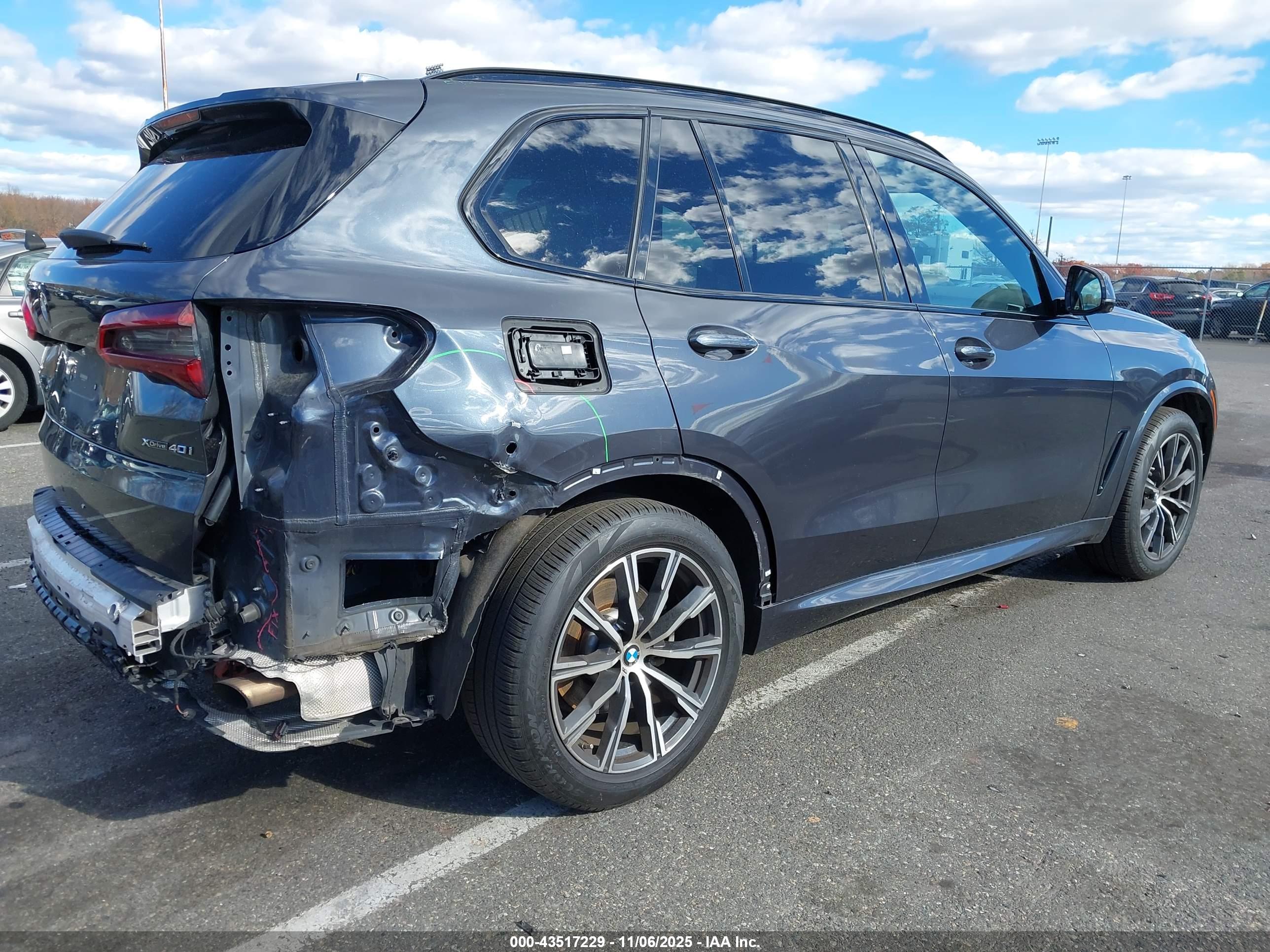 BMW X5 image 4