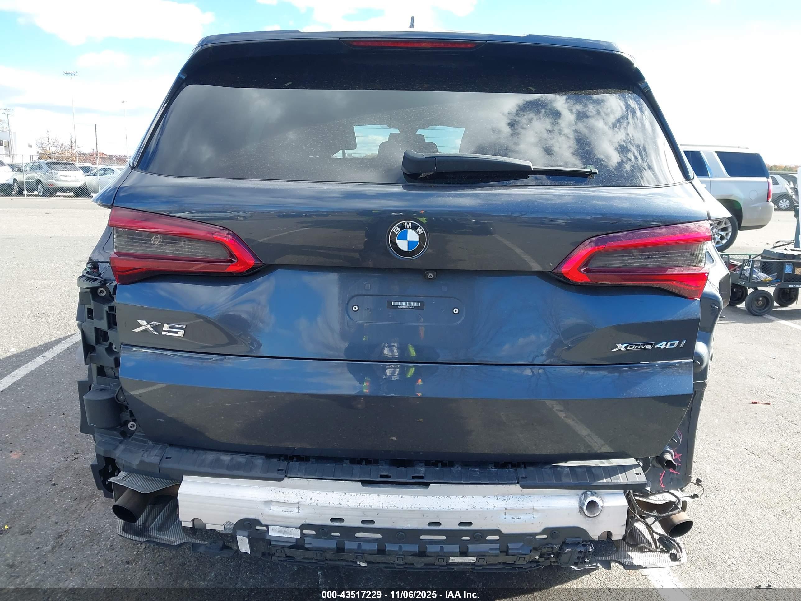 BMW X5 image 6