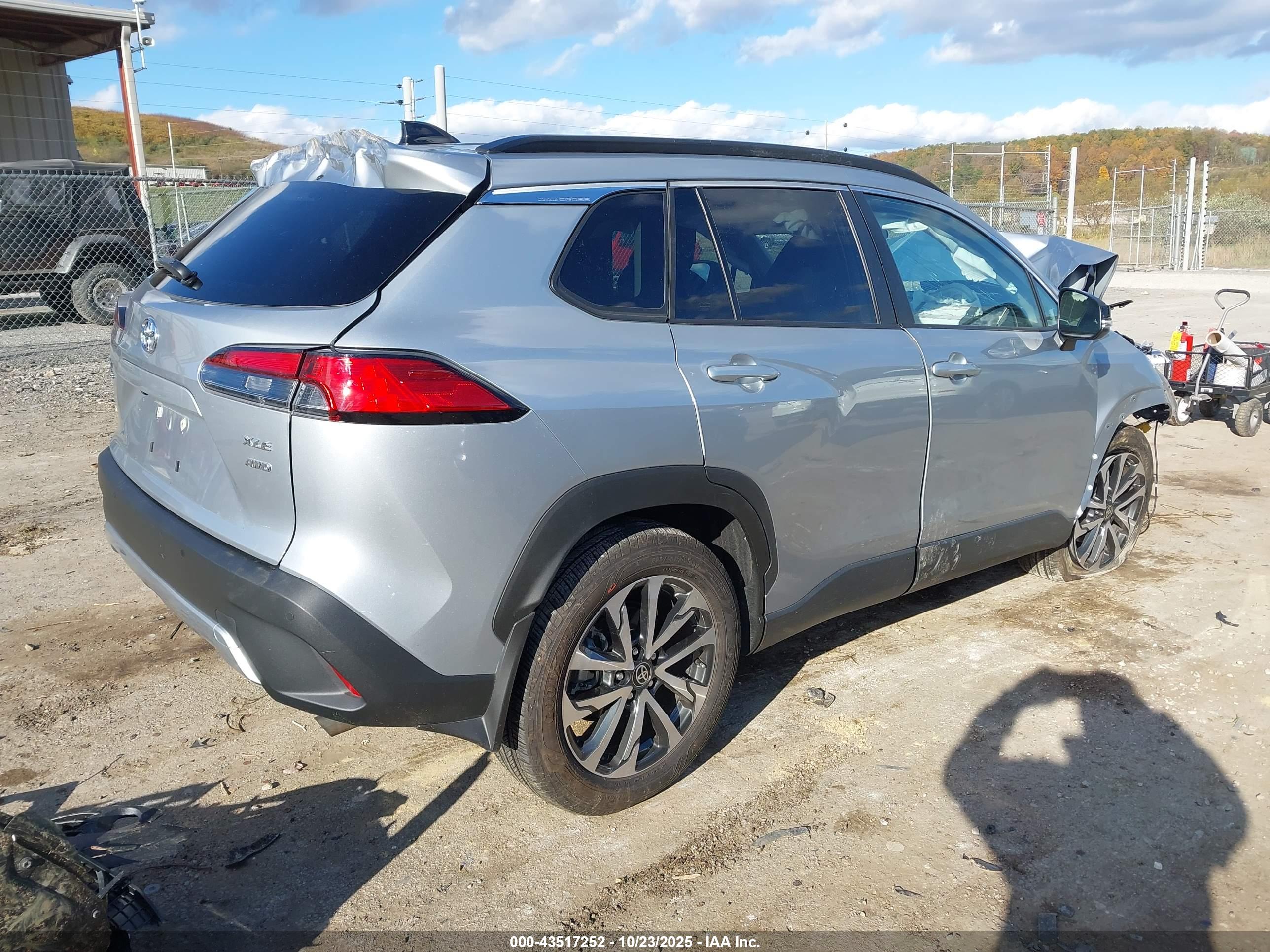 TOYOTA COROLLA image 4
