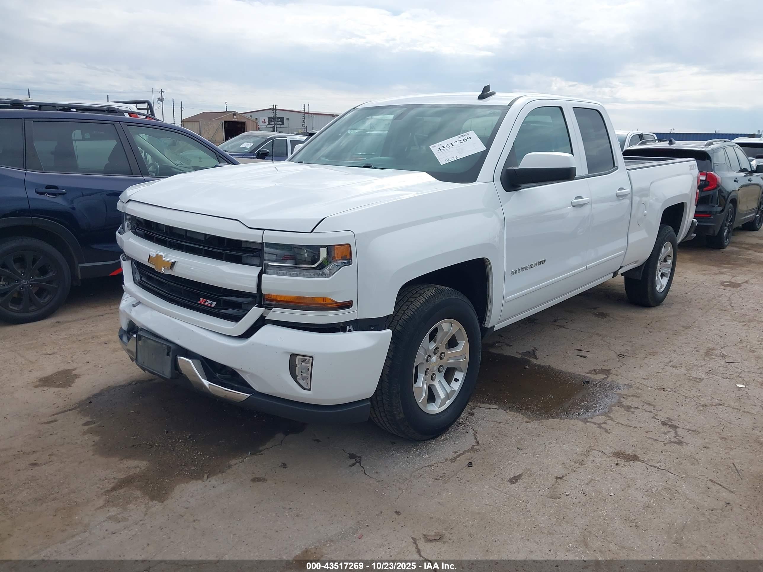 CHEVROLET SILVERADO image 2