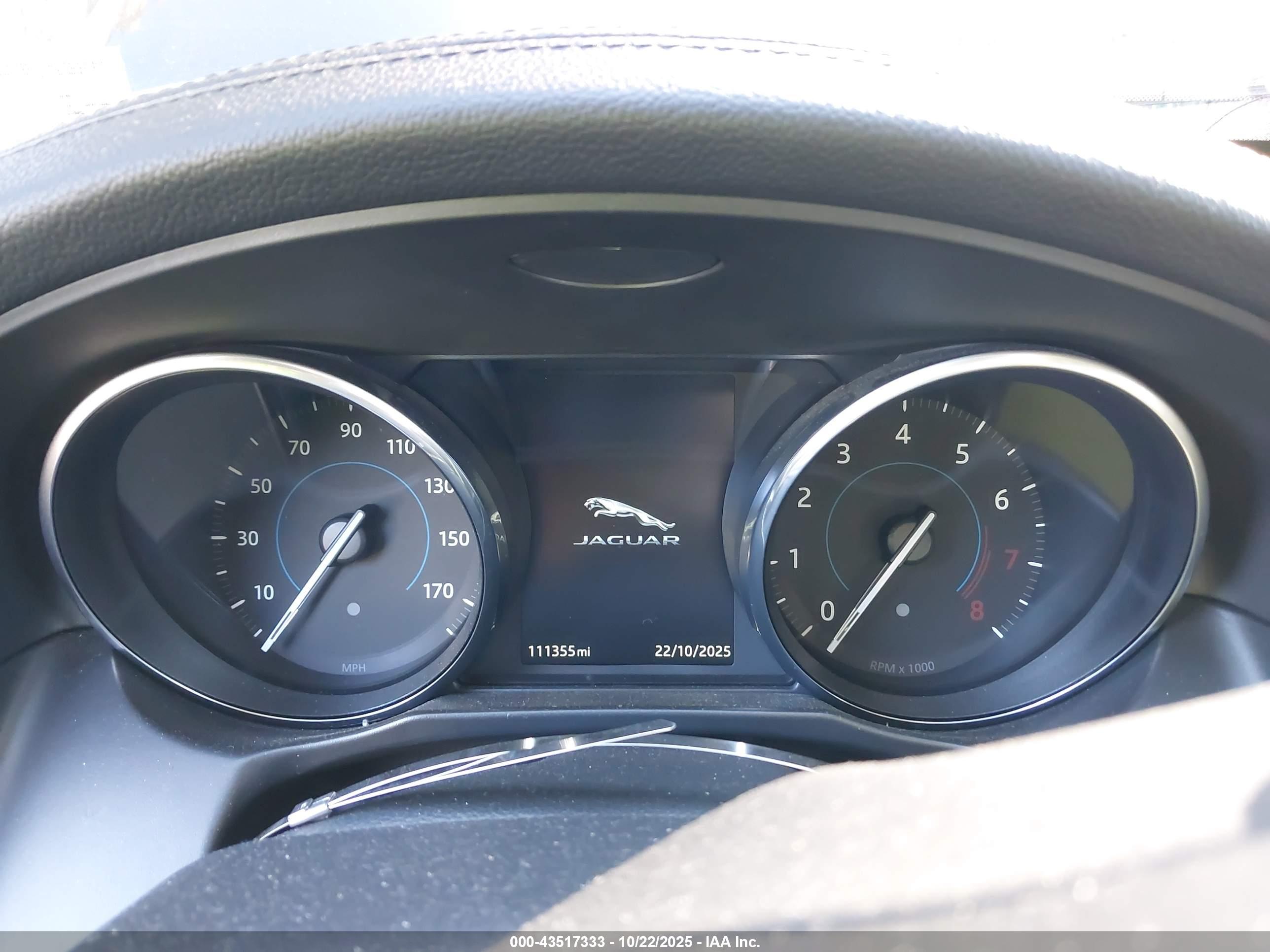 JAGUAR XF image 7