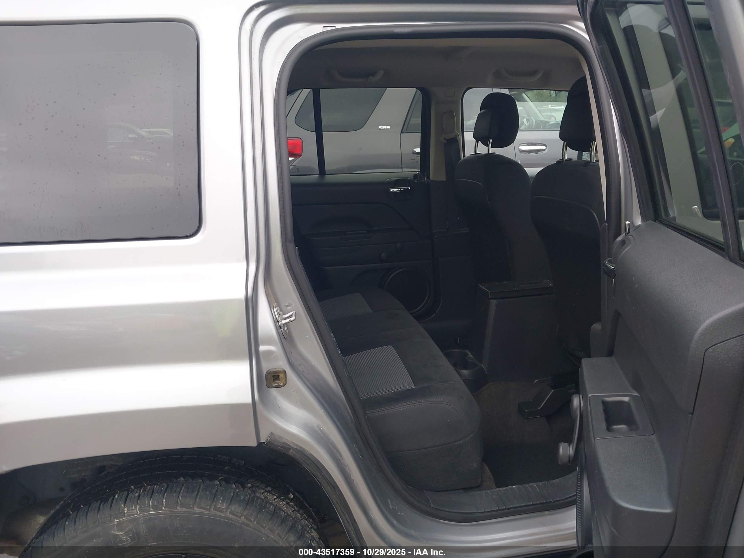 JEEP PATRIOT image 8
