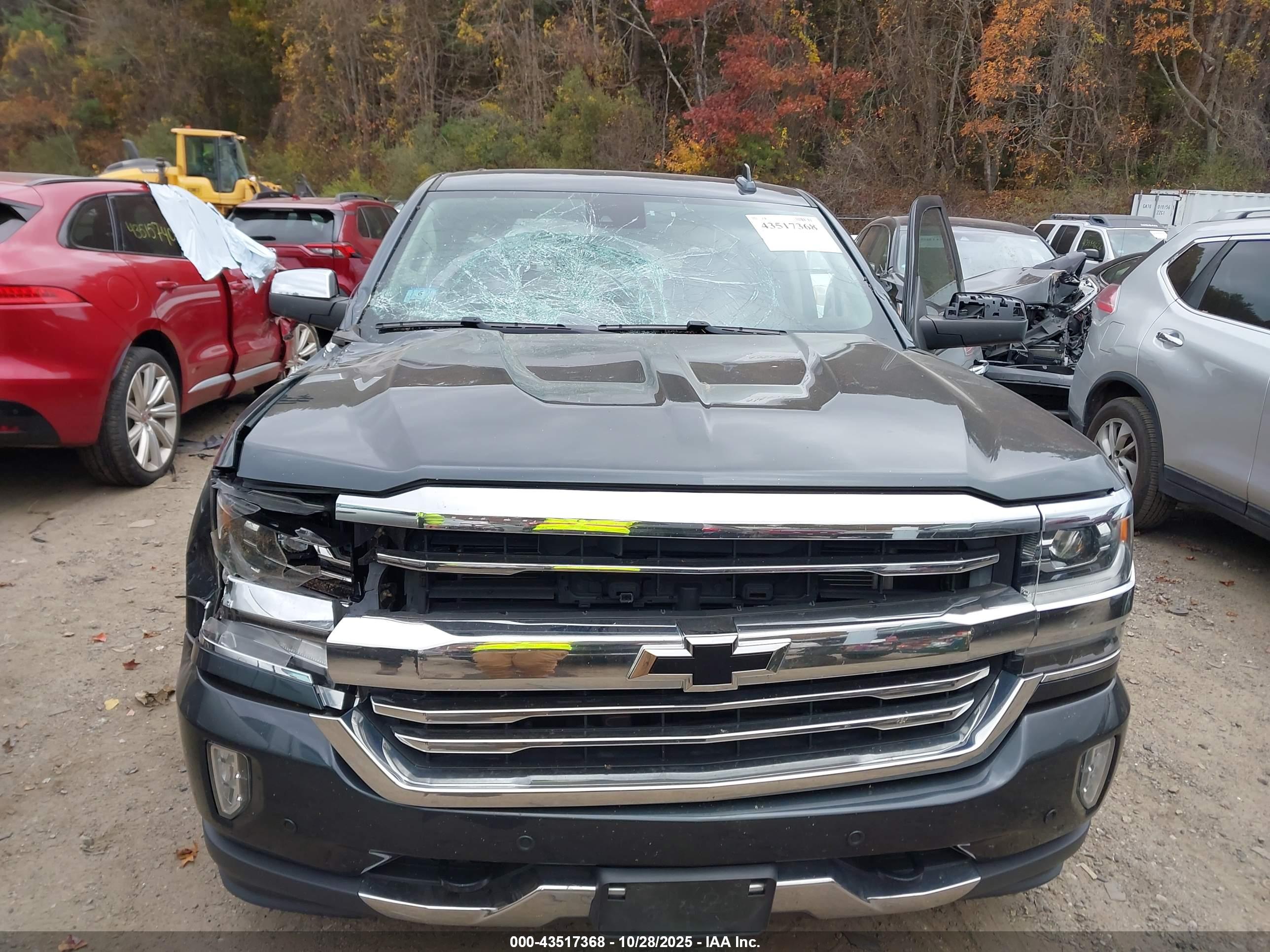 CHEVROLET SILVERADO image 6