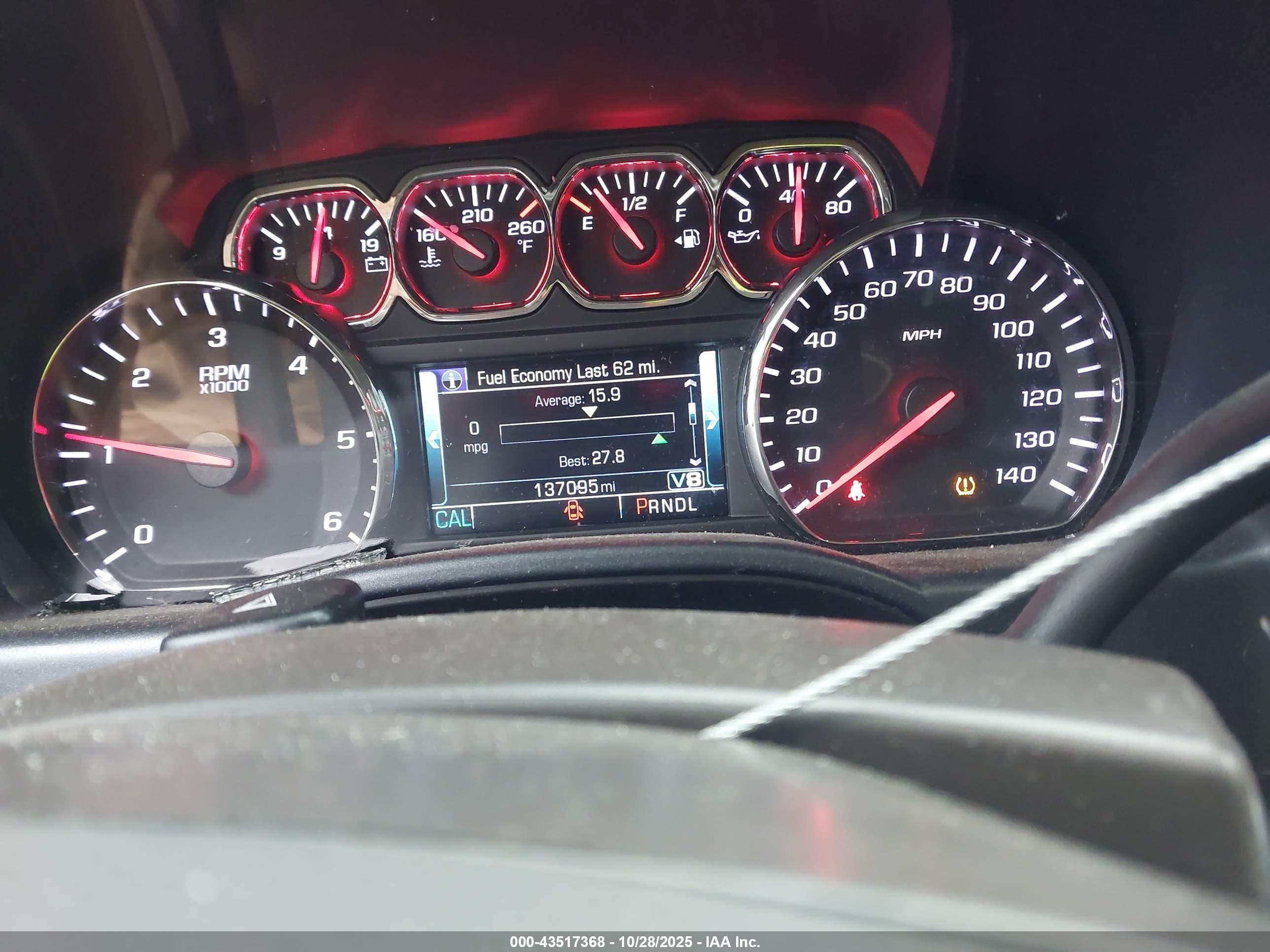CHEVROLET SILVERADO image 7