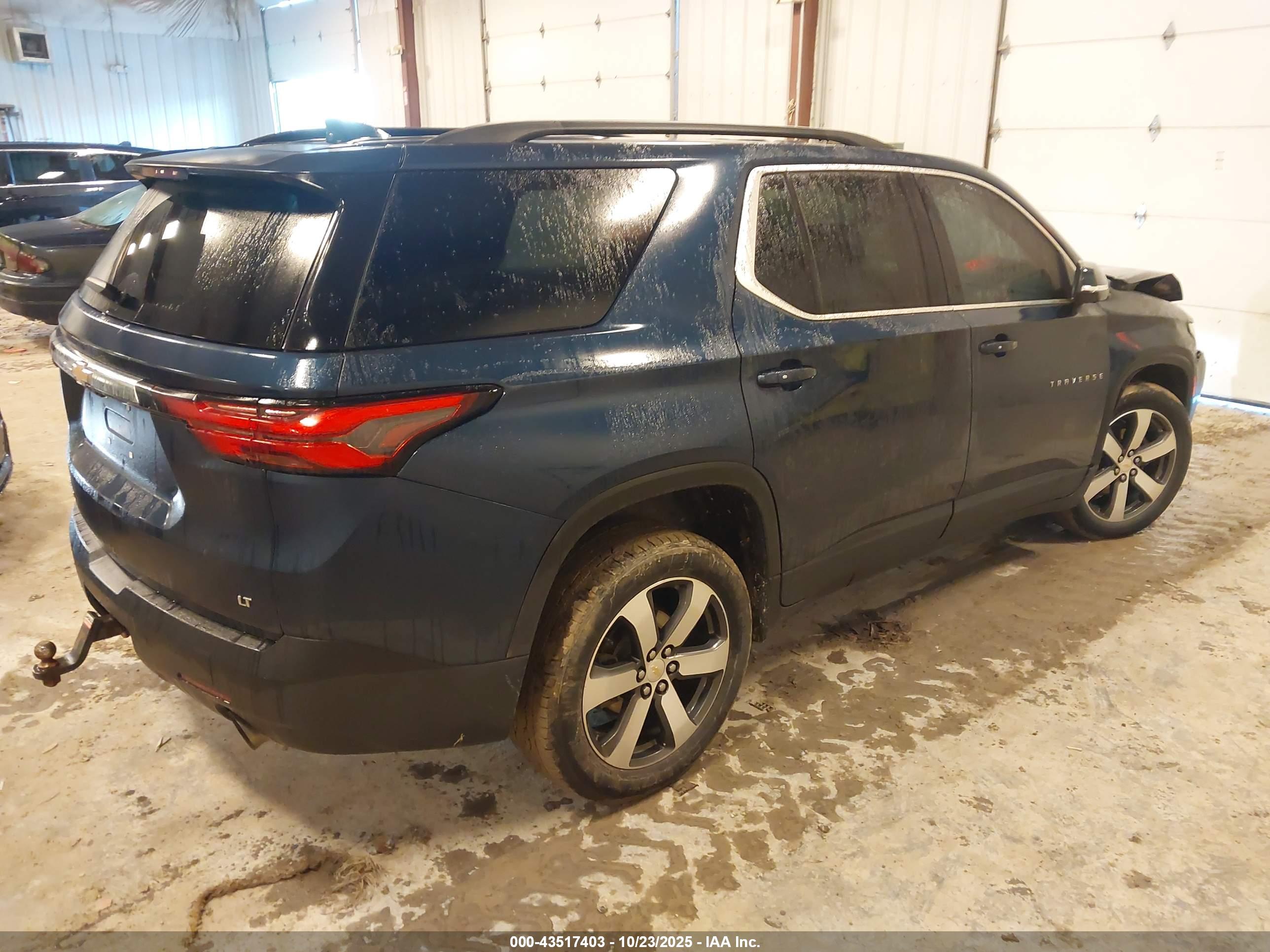 CHEVROLET TRAVERSE image 4